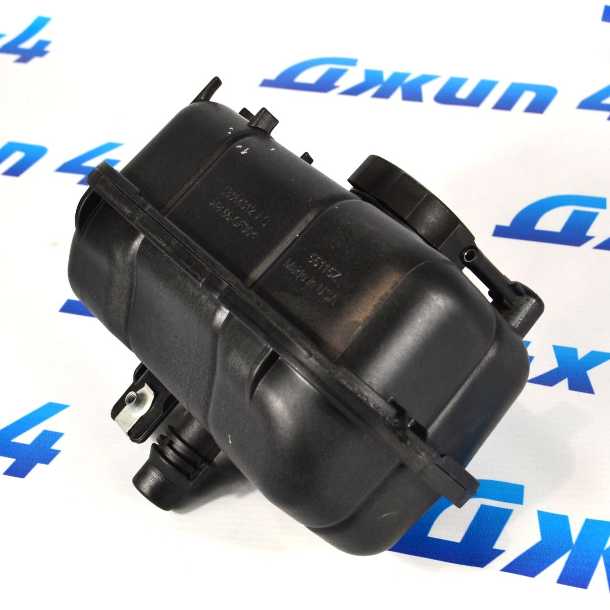 Бачок расширительный Jeep Wrangler JL V2.0T (чёрный) 68364312AC