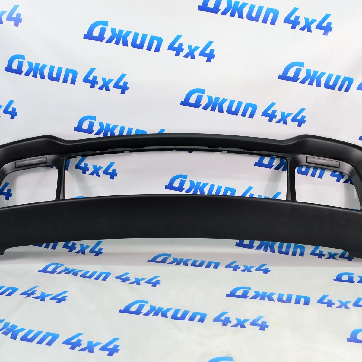 Нижняя накладка переднего бампера Jeep Grand Cherokee WK2 68143070AC