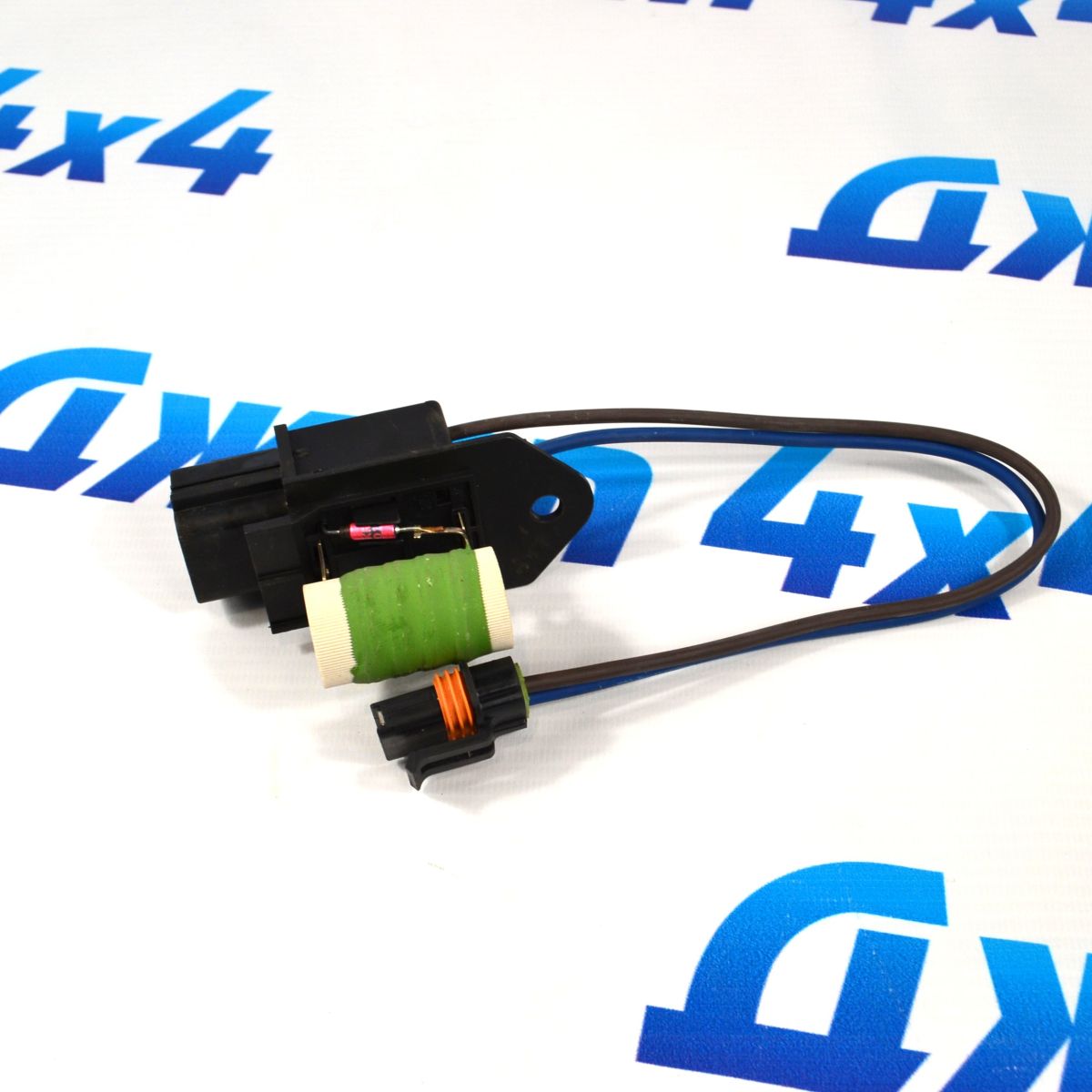 Датчик температуры на вентилятор охлаждения двигателя Dodge Challenger LC 2009-2023 68050128AA