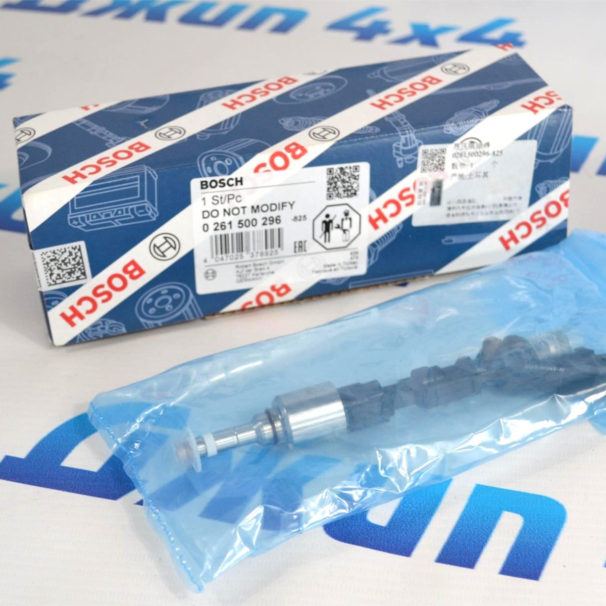 Форсунка топливная Land Rover/Range Rover/Jaguar V3.0SC LR041652