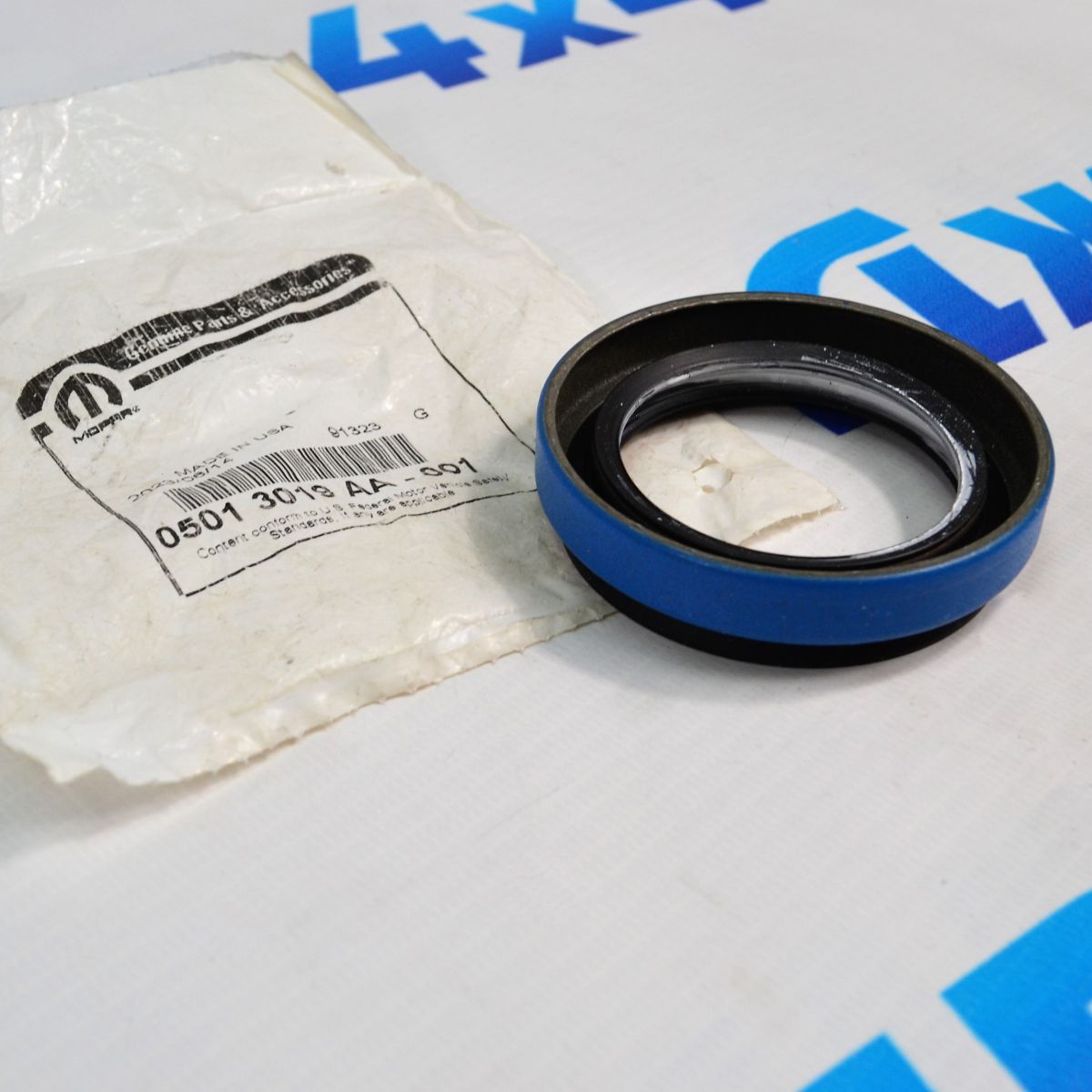 Сальник РКПП на задний карданный вал Jeep Wrangler JL/JK/TJ/Jeep Cherokee KK 2000-2023 5013019AA