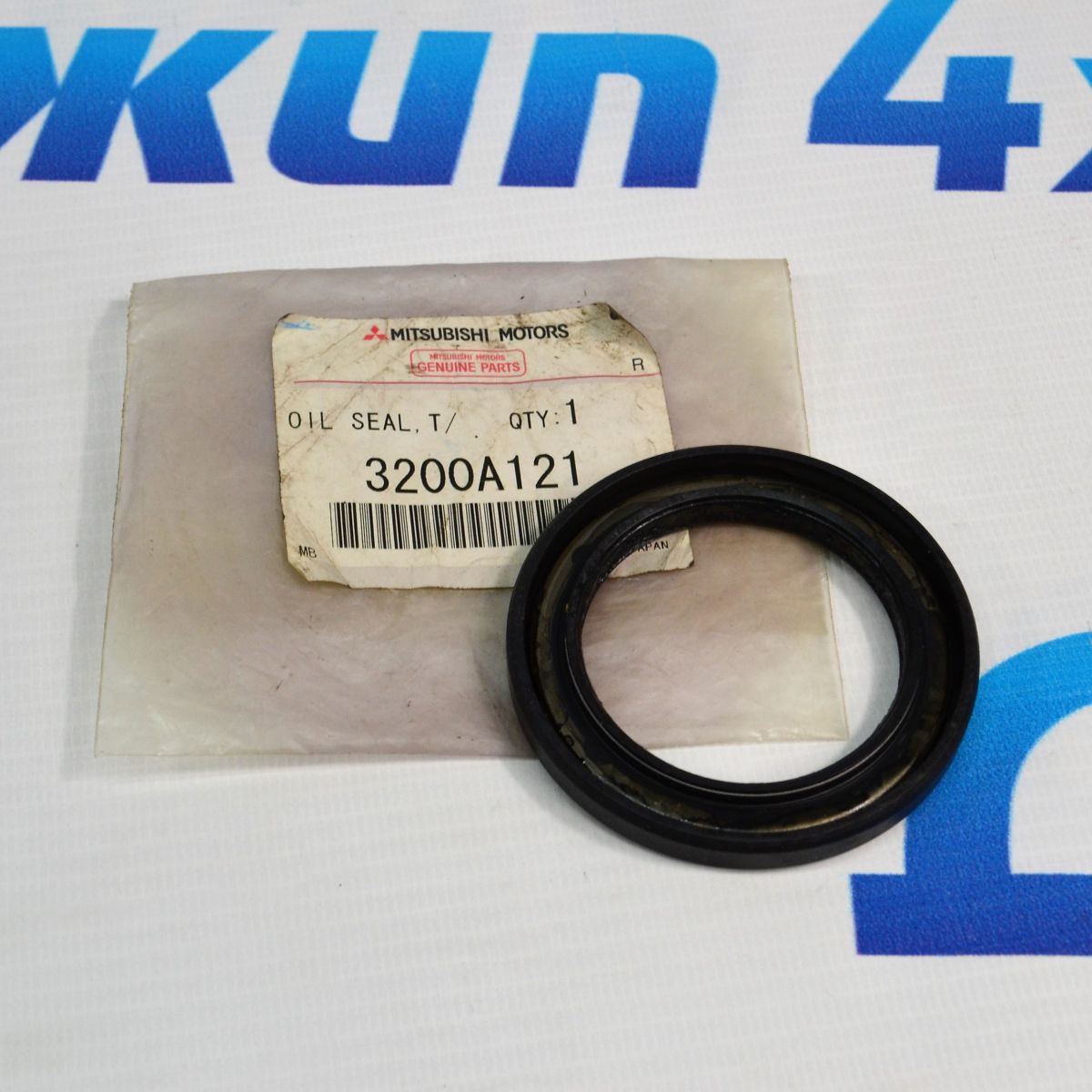 Сальник углового редуктора Jeep Compass MK 2007-2010 (левый) 3200A121