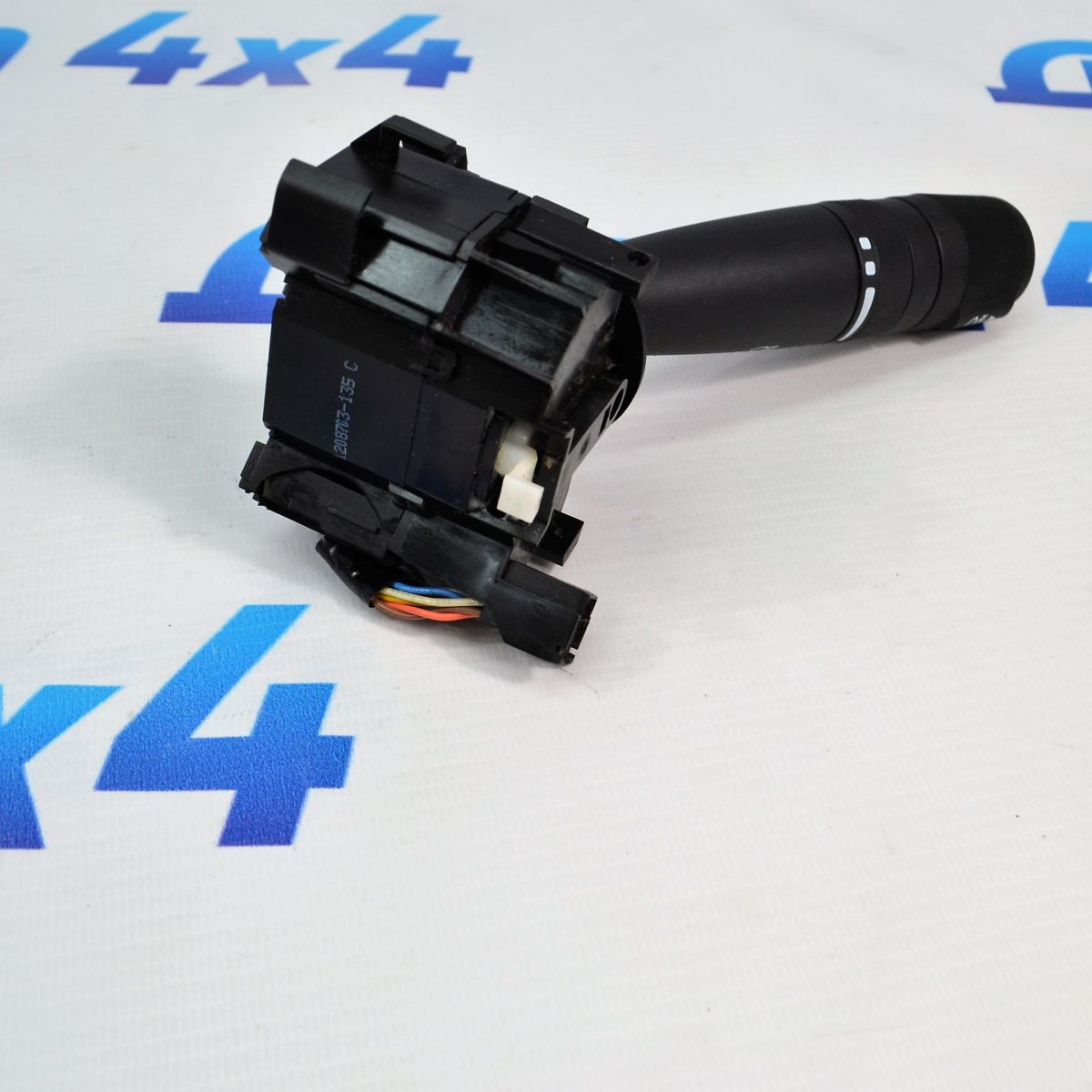 Переключатель поворотов для противотуманных фар Jeep Grand Cherokee WK 5143312AA