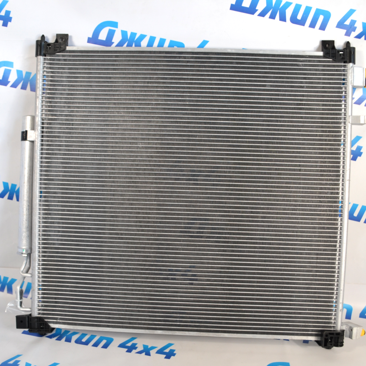Радиатор кондиционера Land Rover Discovery 5 L462 V2.0TD LR100570