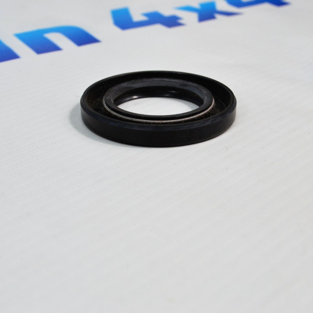 Сальник передней полуоси Chevrolet Blazer/GMC Jmmy 1983-1996 14039577