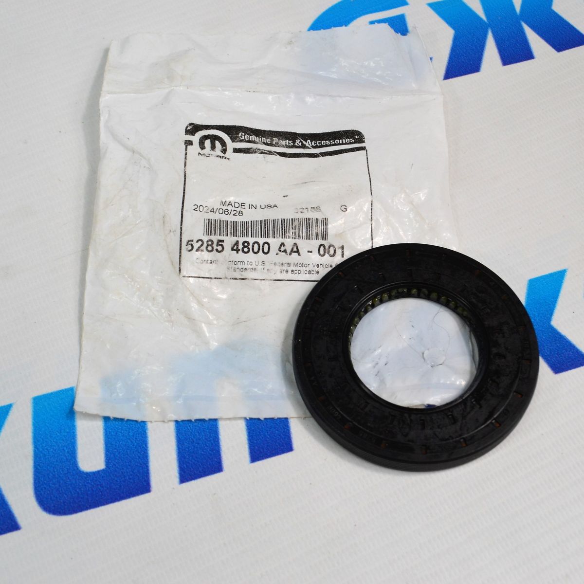 Сальник выходного вала АКПП ZF8HP Jeep/Dodge/Ram 52854800AA