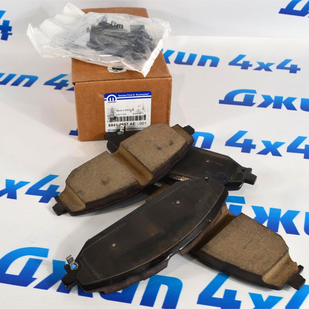 Колодки тормозные передние Dodge Ram 1500 DT 68412557AE