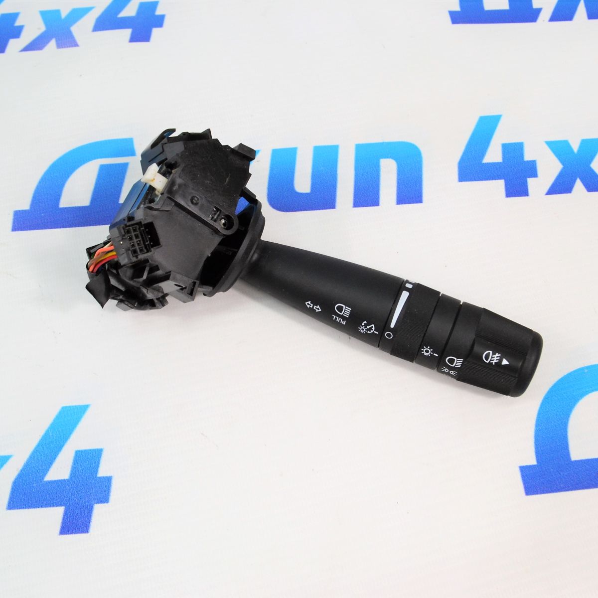 Переключатель поворотов для противотуманных фар Jeep Grand Cherokee WK 5143312AA