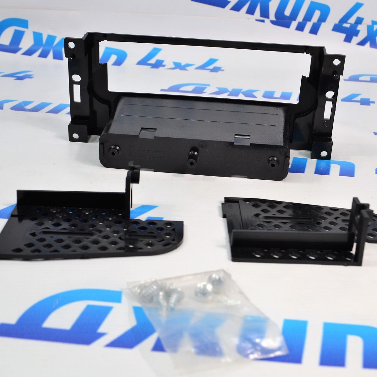 Рамка переходная для магнитолы Jeep/Dodge/Chrysler 2004-2010 (однодиновая) CDK648