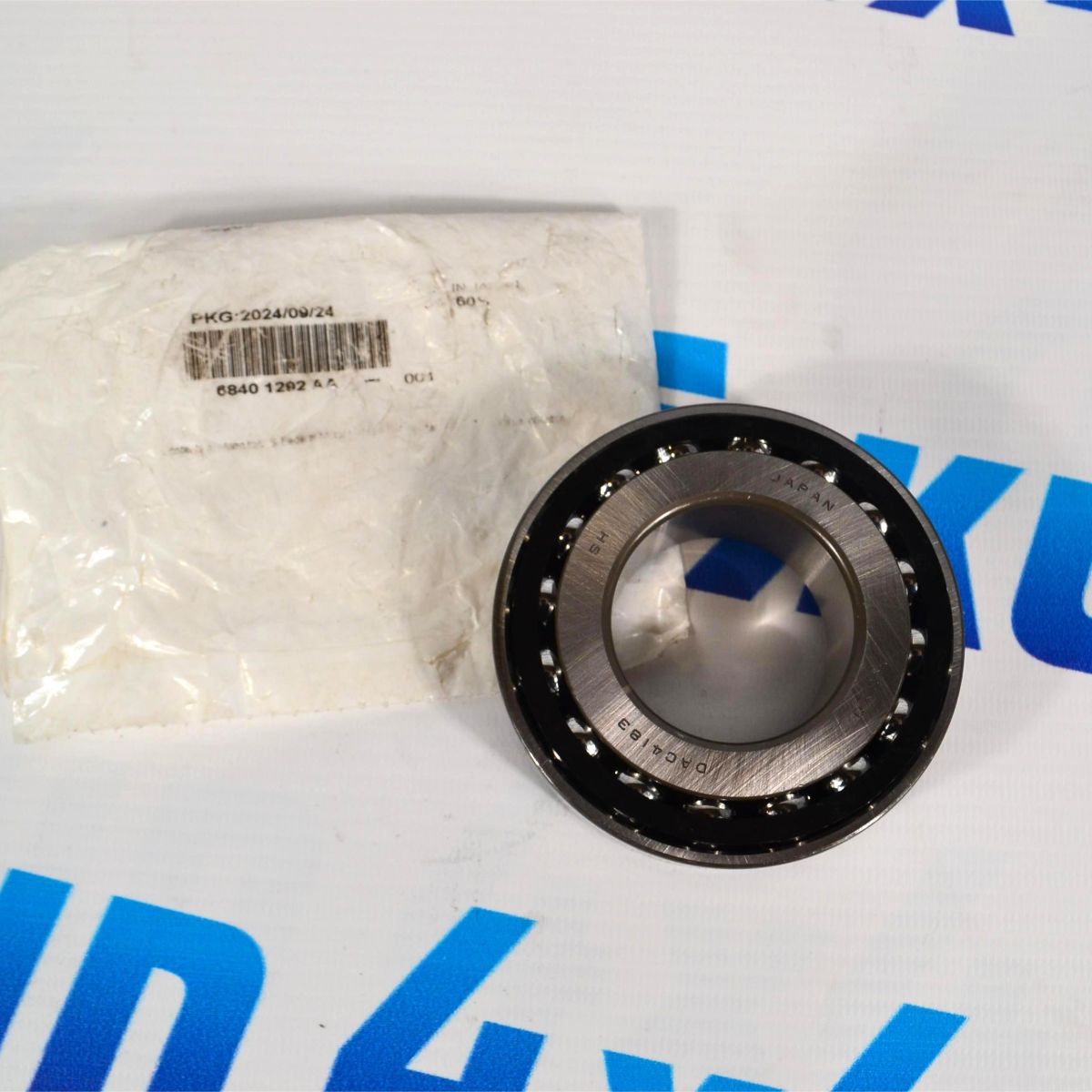 Подшипник хвостовика дифференциала Jeep Wrangler JL/Jeep Gladiator (внешний) 68401292AA