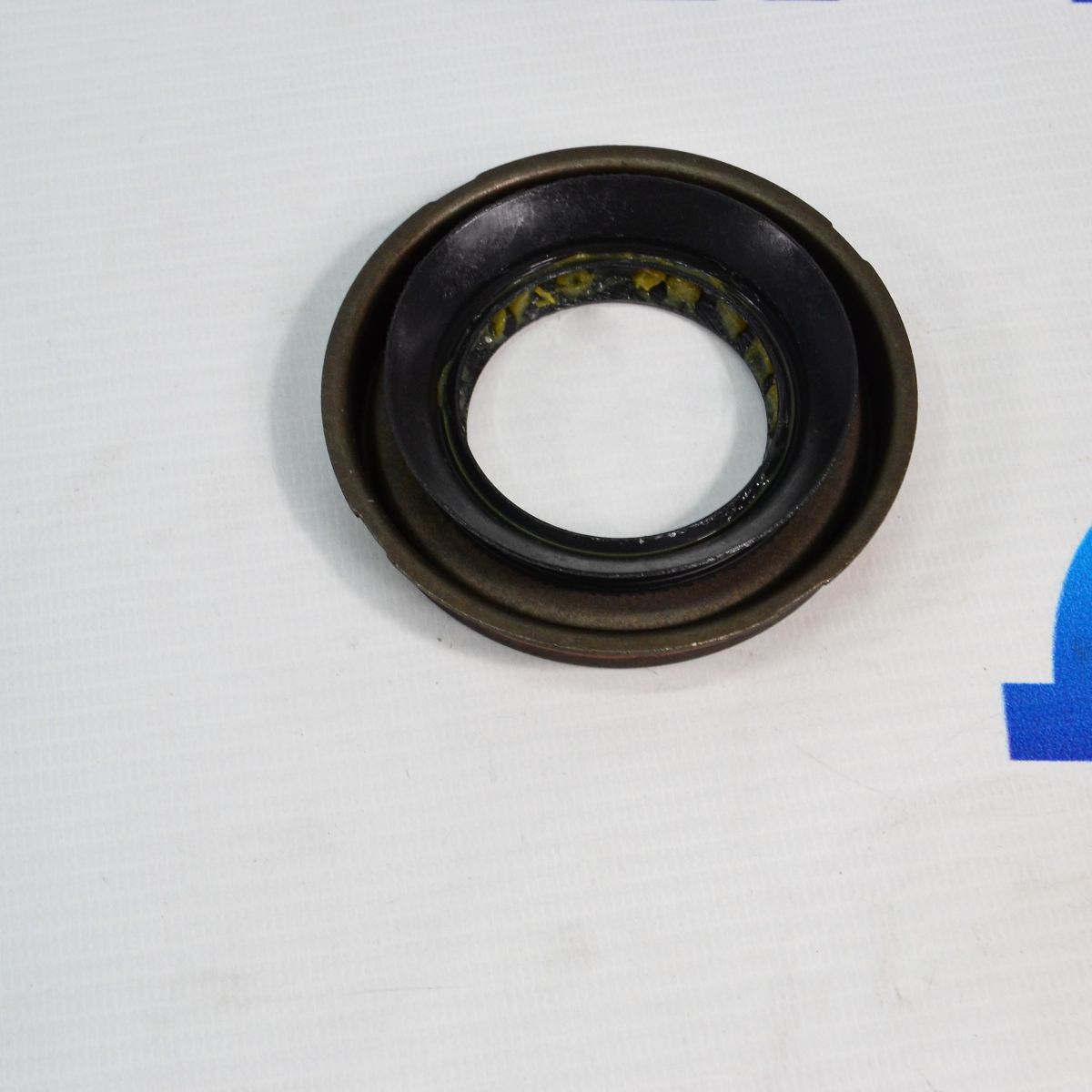 Сальник хвостовика заднего редуктора Jeep Wrangler JL/JK/Dodge Ram 1500 2007-2023 68003265AA