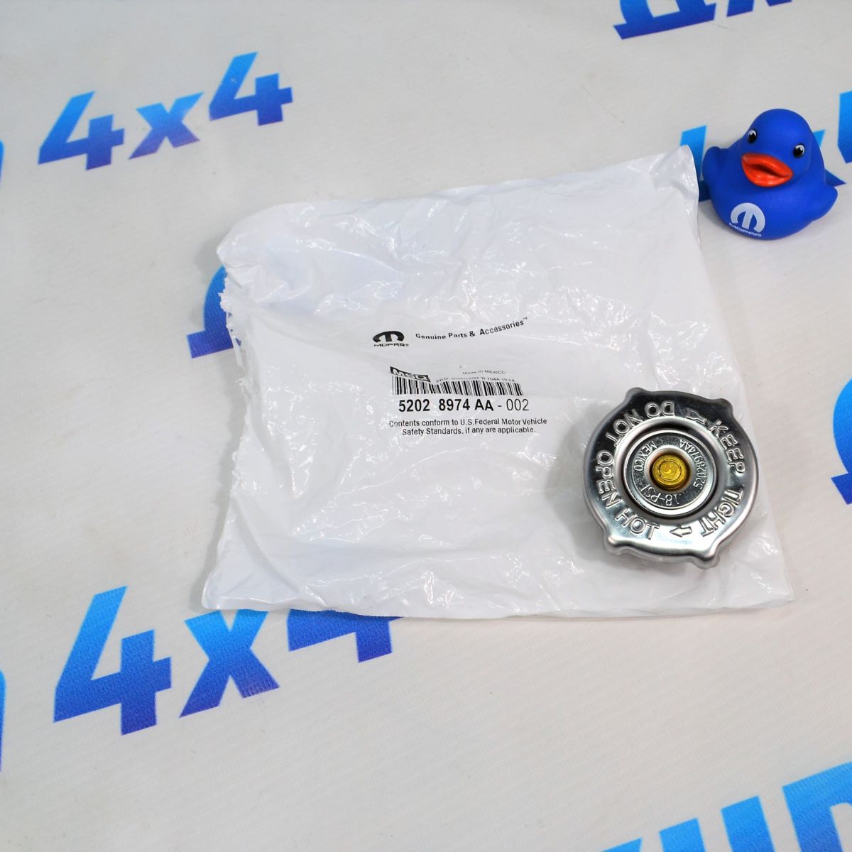 Крышка расширительного бачка Dodge Challenger/Dodge Charger (18PSI) 52028974AA