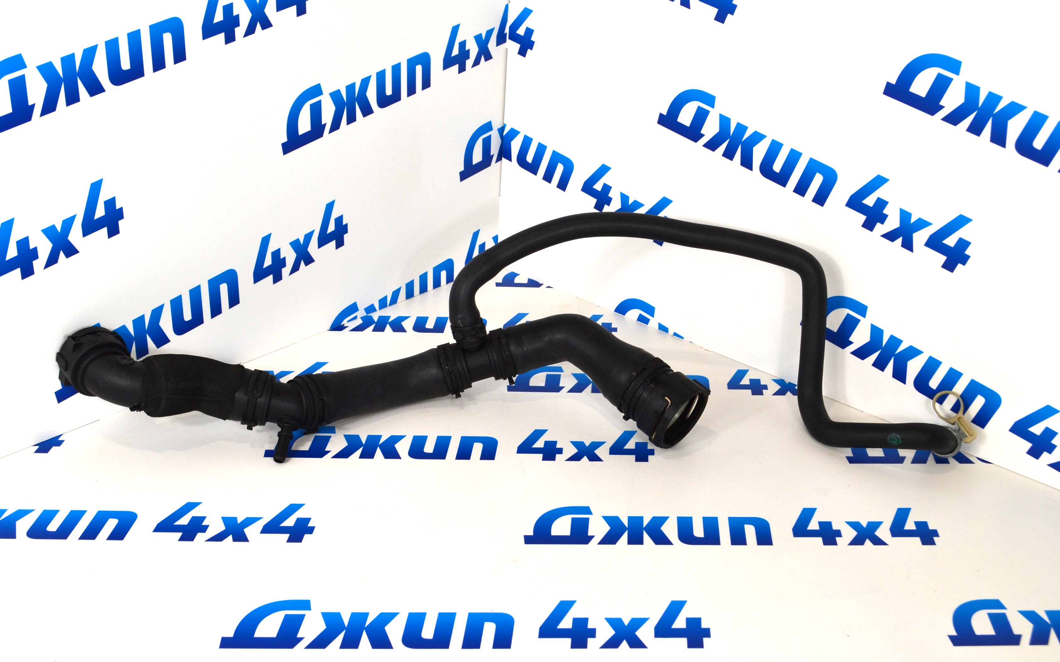 Патрубок радиатора верхний Range Rover L405/Range Rover Sport L494 V4.4TD LR080119