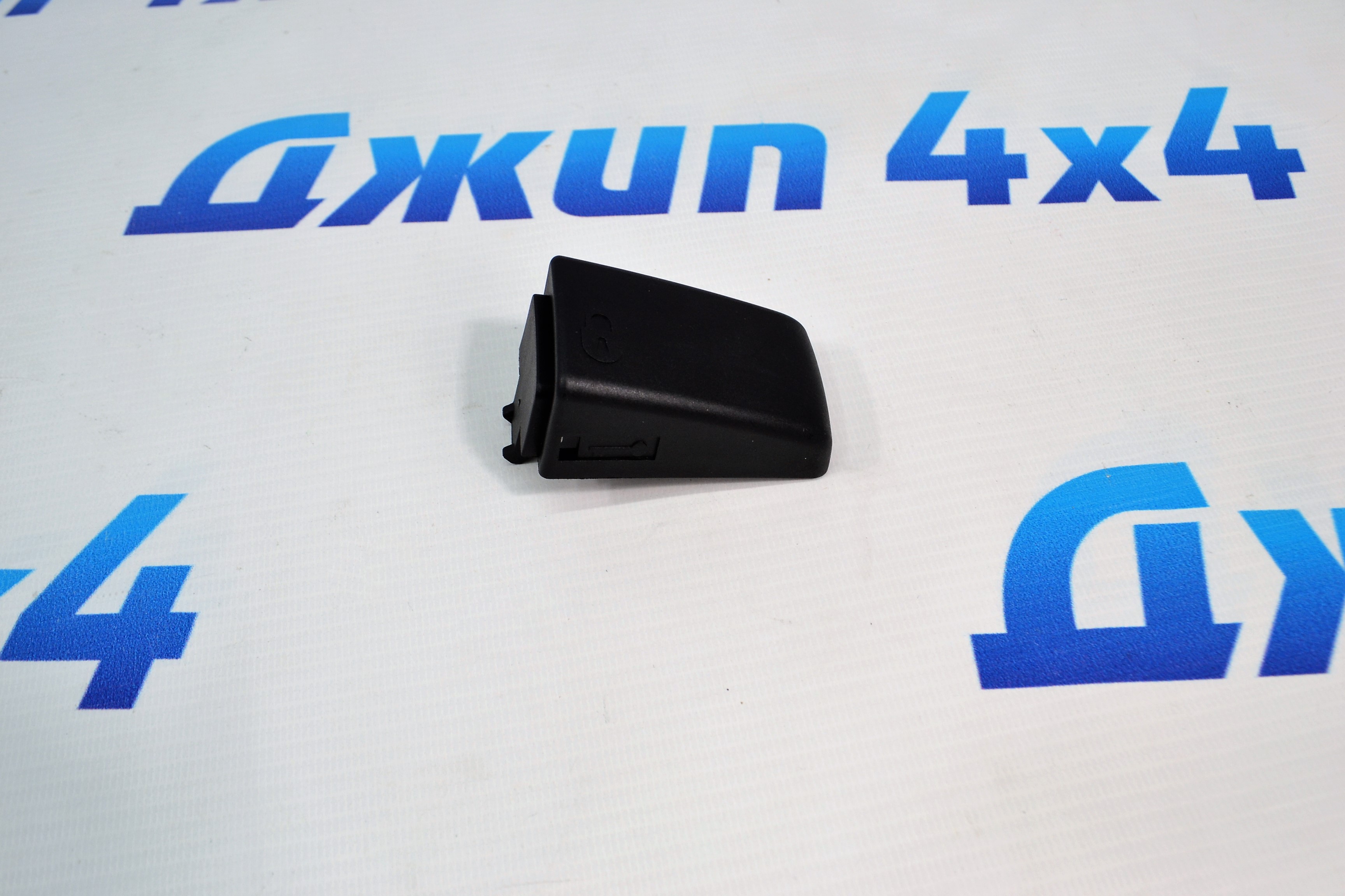 Крышка ручки передней левой двери Range Rover Sport L320 (черная) CXJ500030LEP