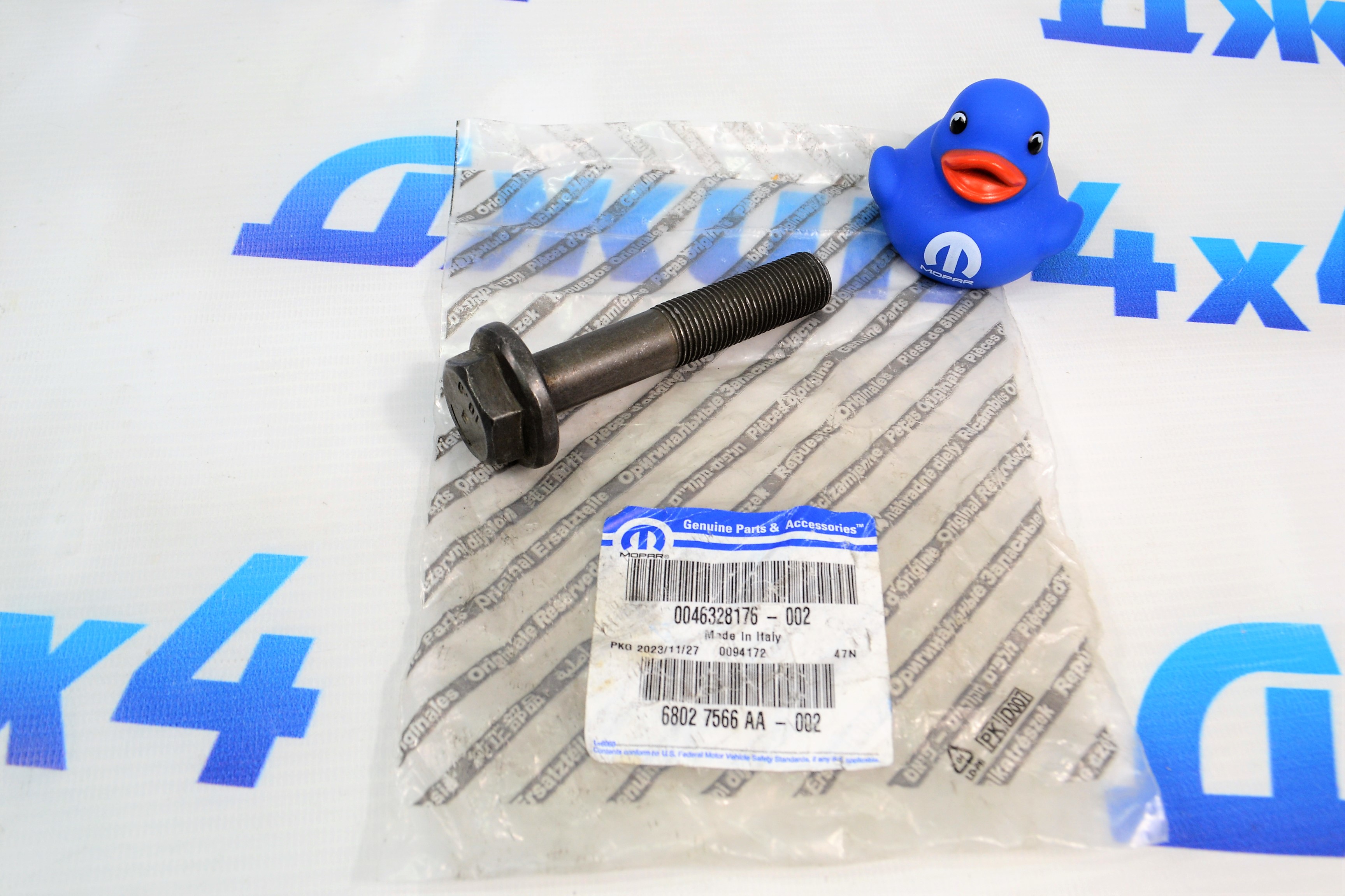 Болт шкива коленвала Jeep Cherokee KJ V2.8CRD / Jeep Grand Cherokee WK2 V3.0CRD 68027566AA