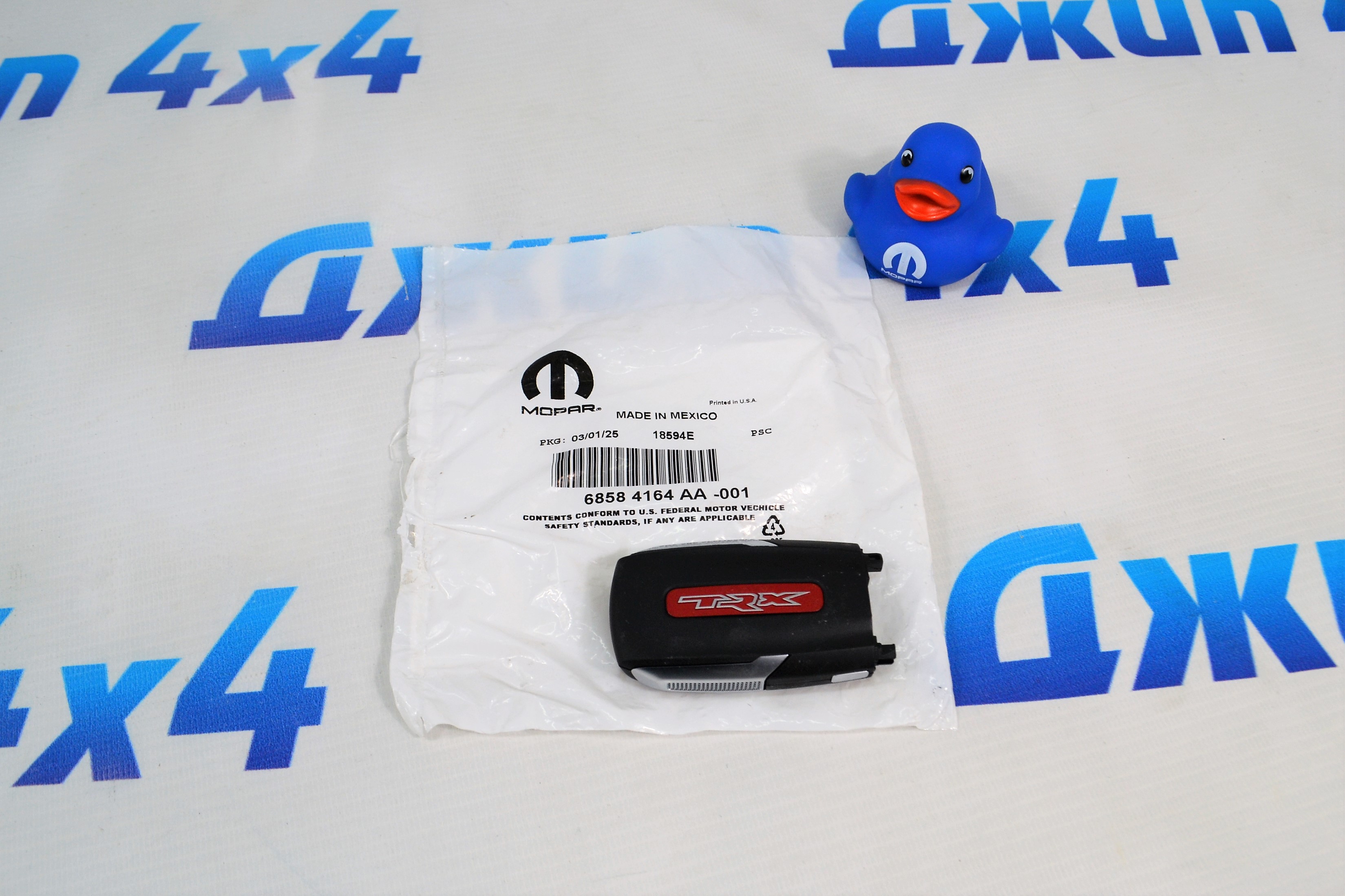 Ключ зажигания Dodge Ram TRX 68584164AA