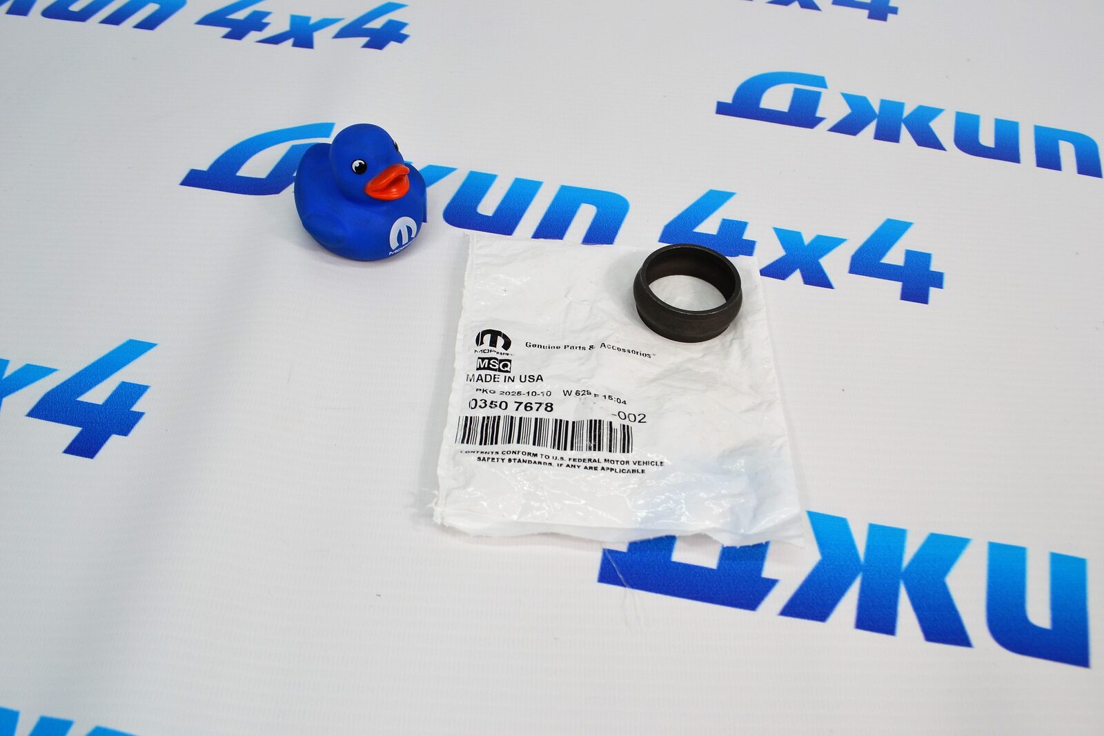 Втулка хвостовика дифференциала распорная Dodge Ram 1500 DS/DT 03507678