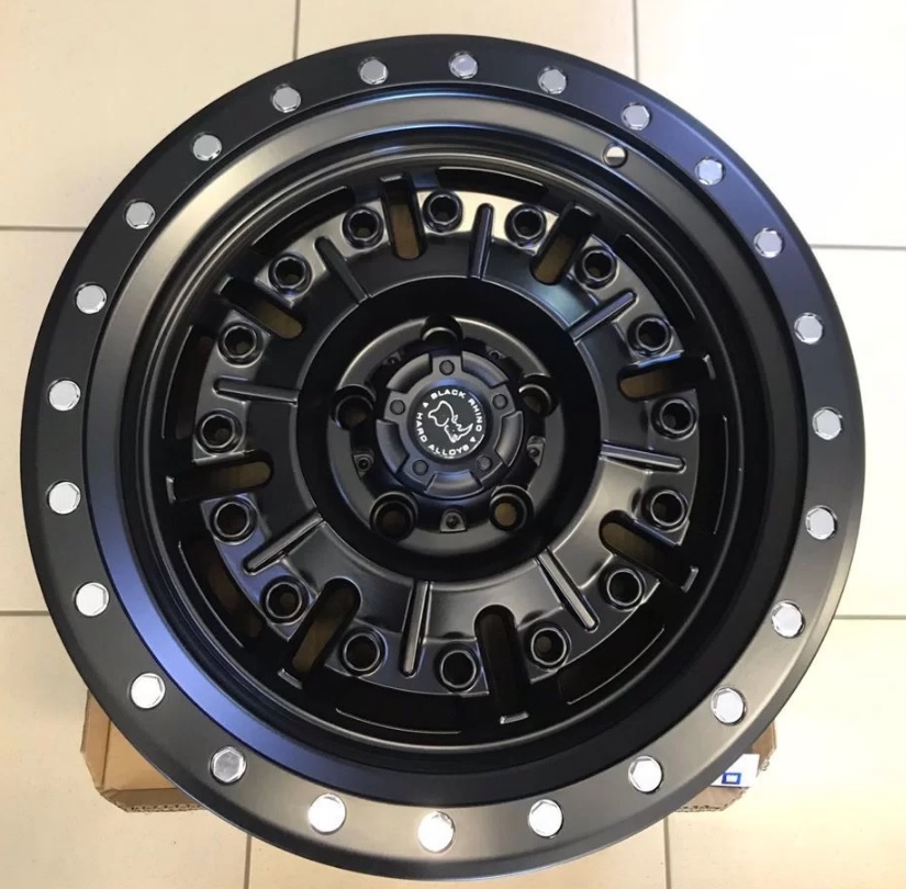 Диск колёсный 17х9,0 / ET -10 / 5x127 / 71.5 мм / MB+Silver Rivets