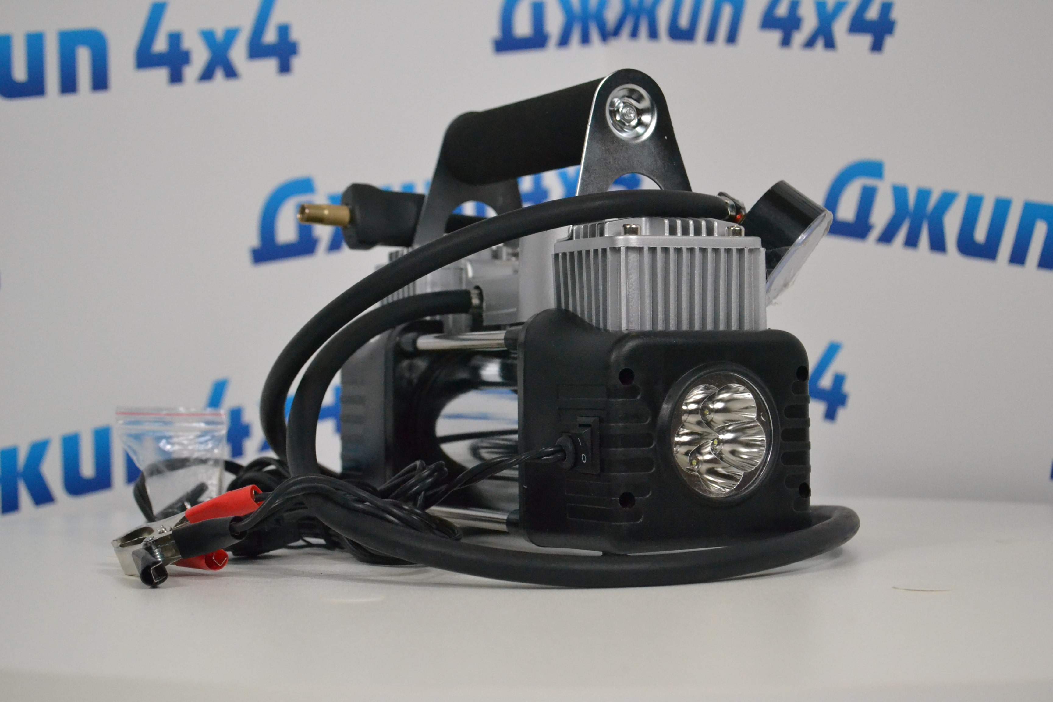 Автомобильный компрессор двухпоршневой Zork ZR-30004