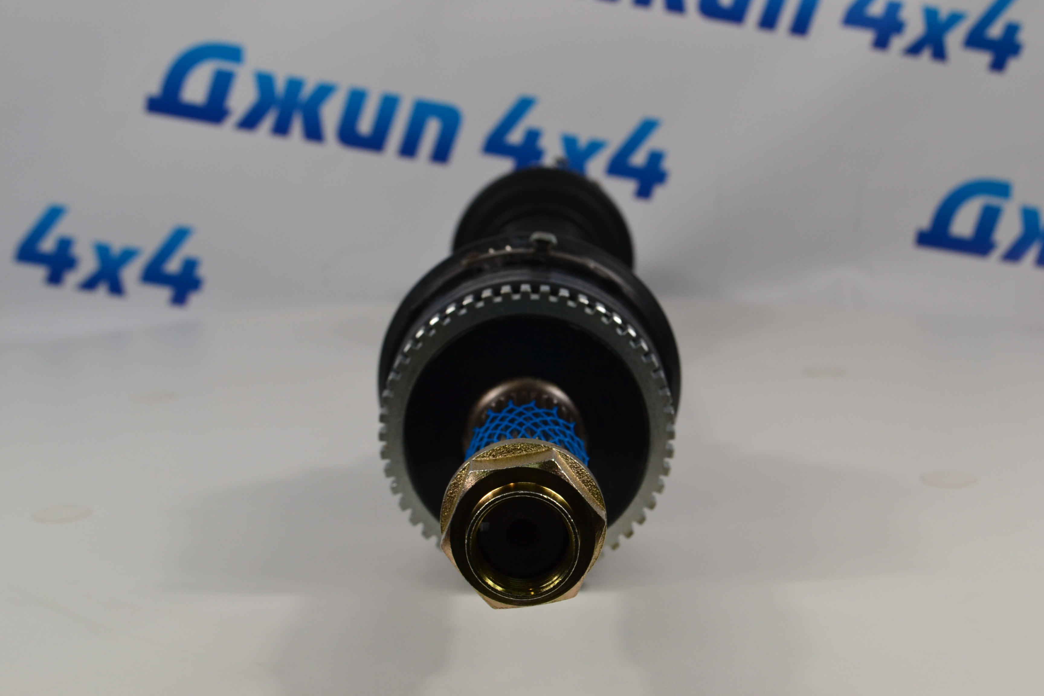 Привод передний левый Land Rover Discovery L319/Range Rover Sport L320 LR072067