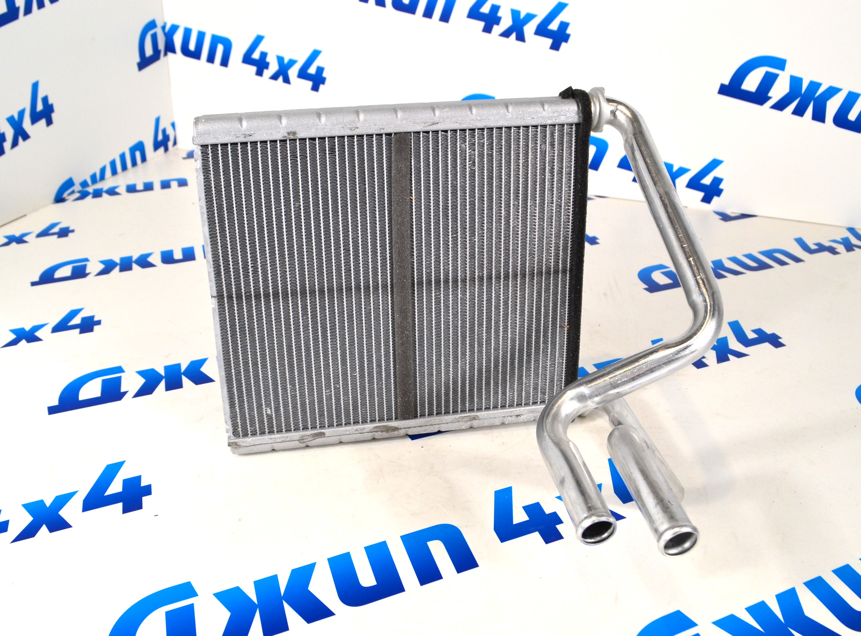 Радиатор печки Dodge Ram 1500/Ram 2500/Ram 3500/Ram TRX 68395988AB