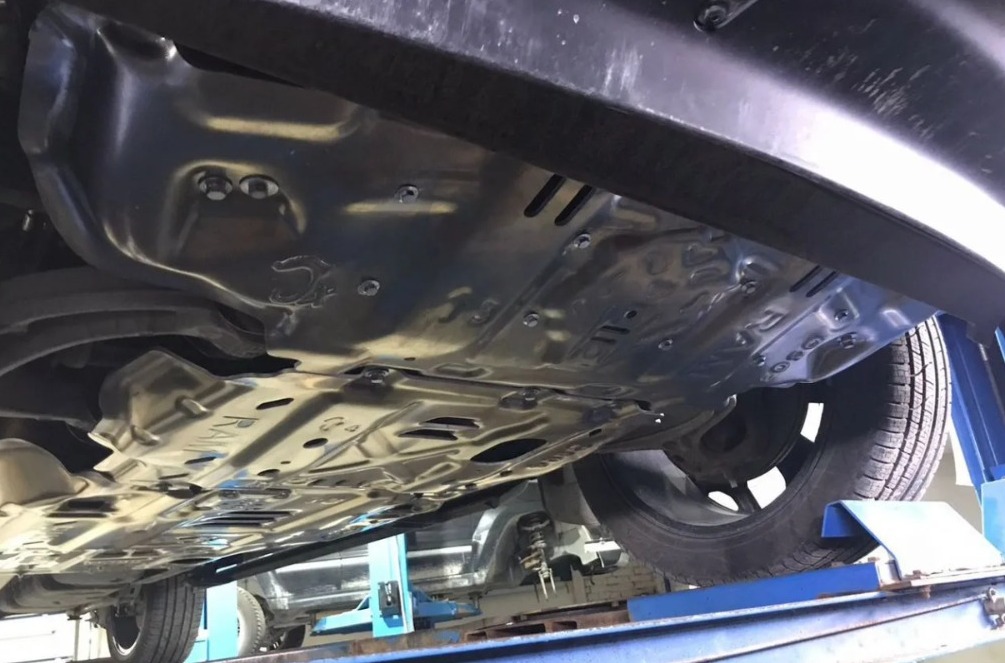 Защита днища Dodge Ram 1500 DT (алюминий,комплект) 68709208AA