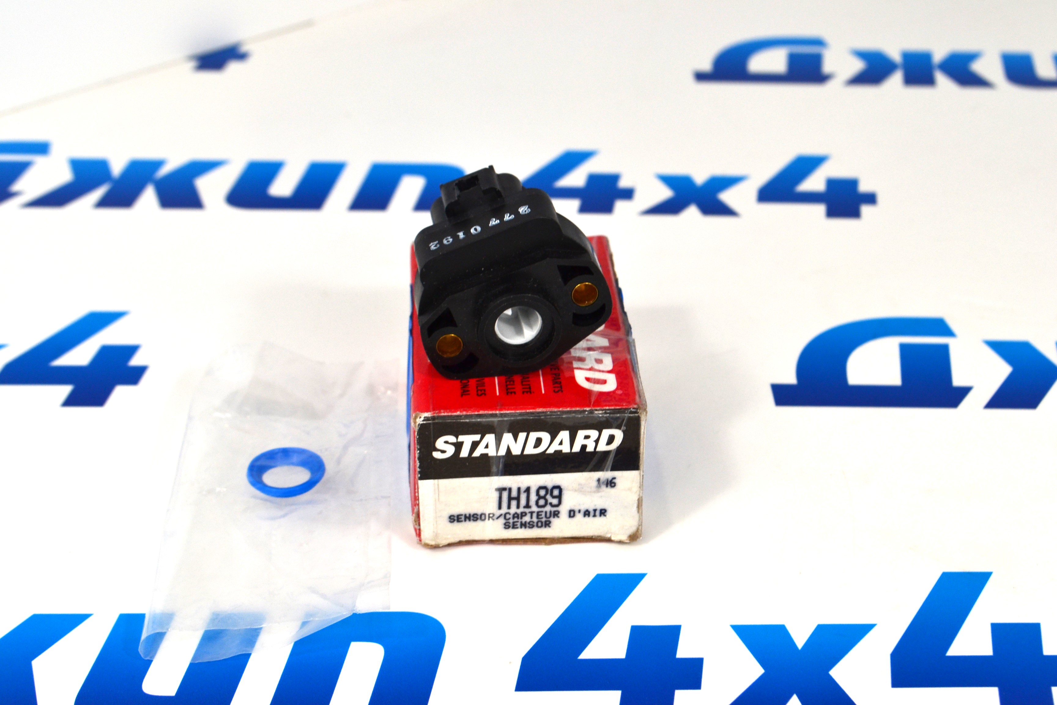 Датчик положения дроссельной заслонки Jeep Wrangler TJ/Jeep Cherokee XJ V4.0 04874371AC