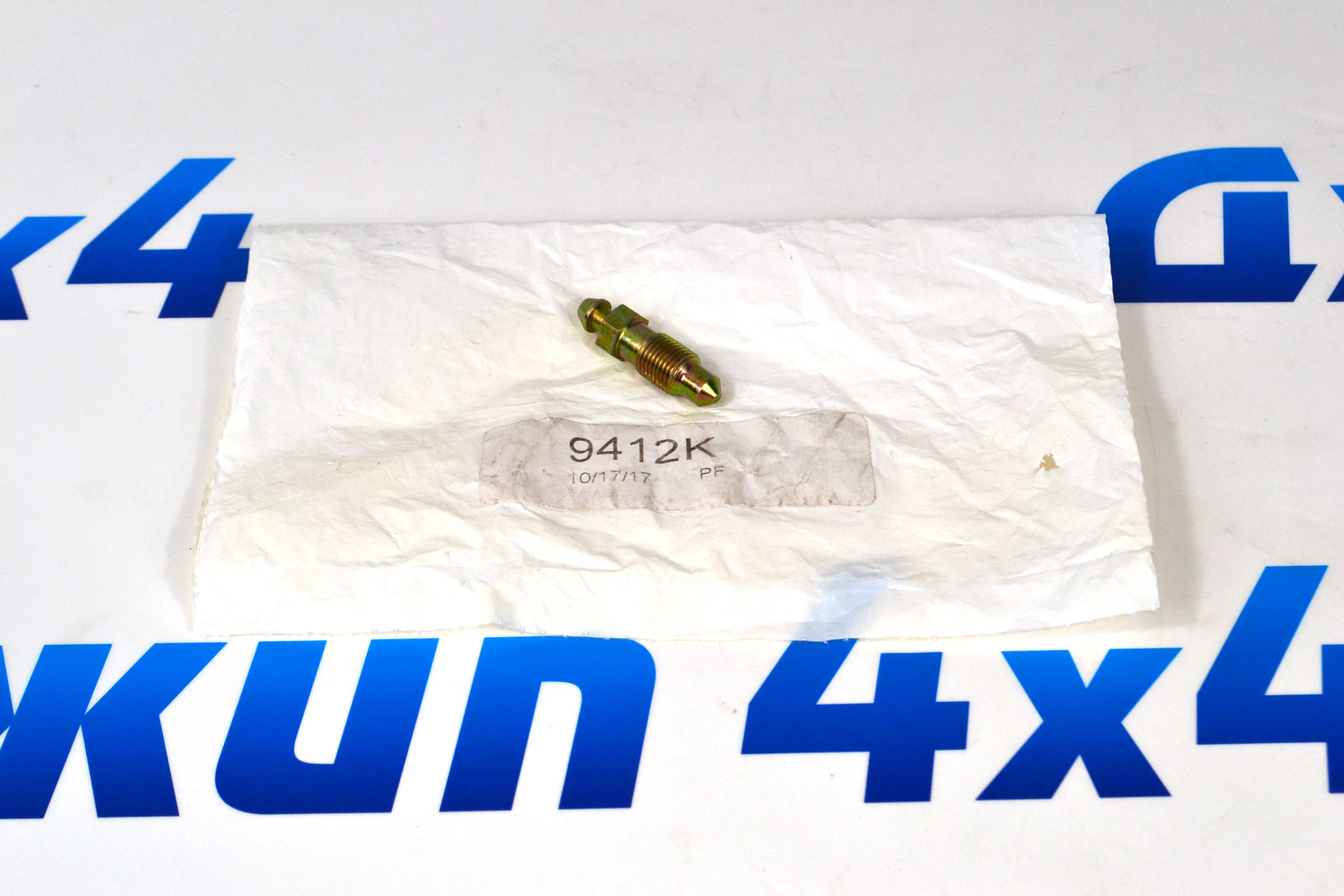 Штуцер прокачки заднего суппорта Cadillac DTS 2006-2010/Cadillac ESCALADE 2008-2011 (М10х1х36 мм) 18025192