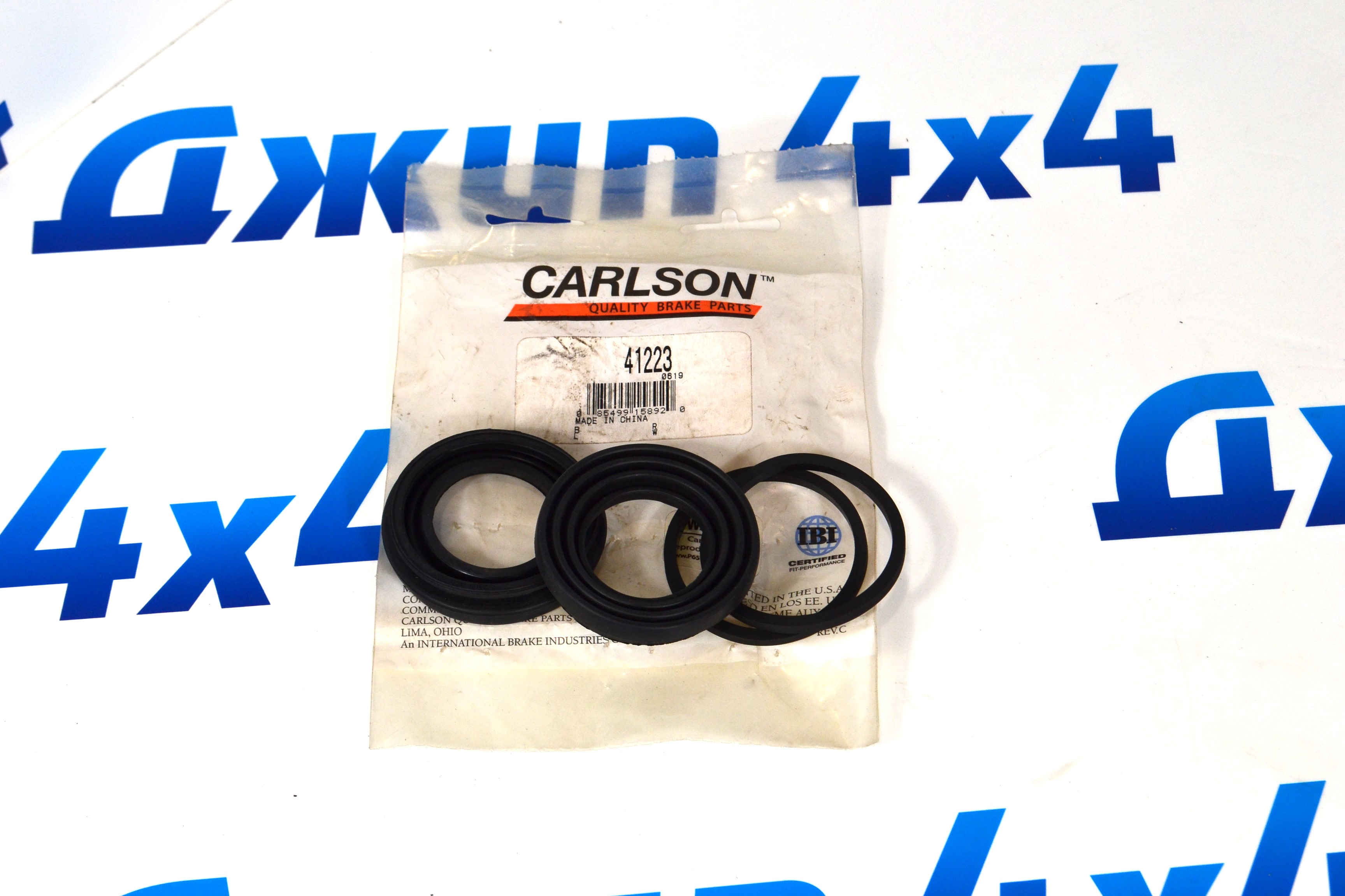 Ремкомплект поршня заднего суппорта Chevrolet EXPRESS 1500 2003-2014 RWD 88982612