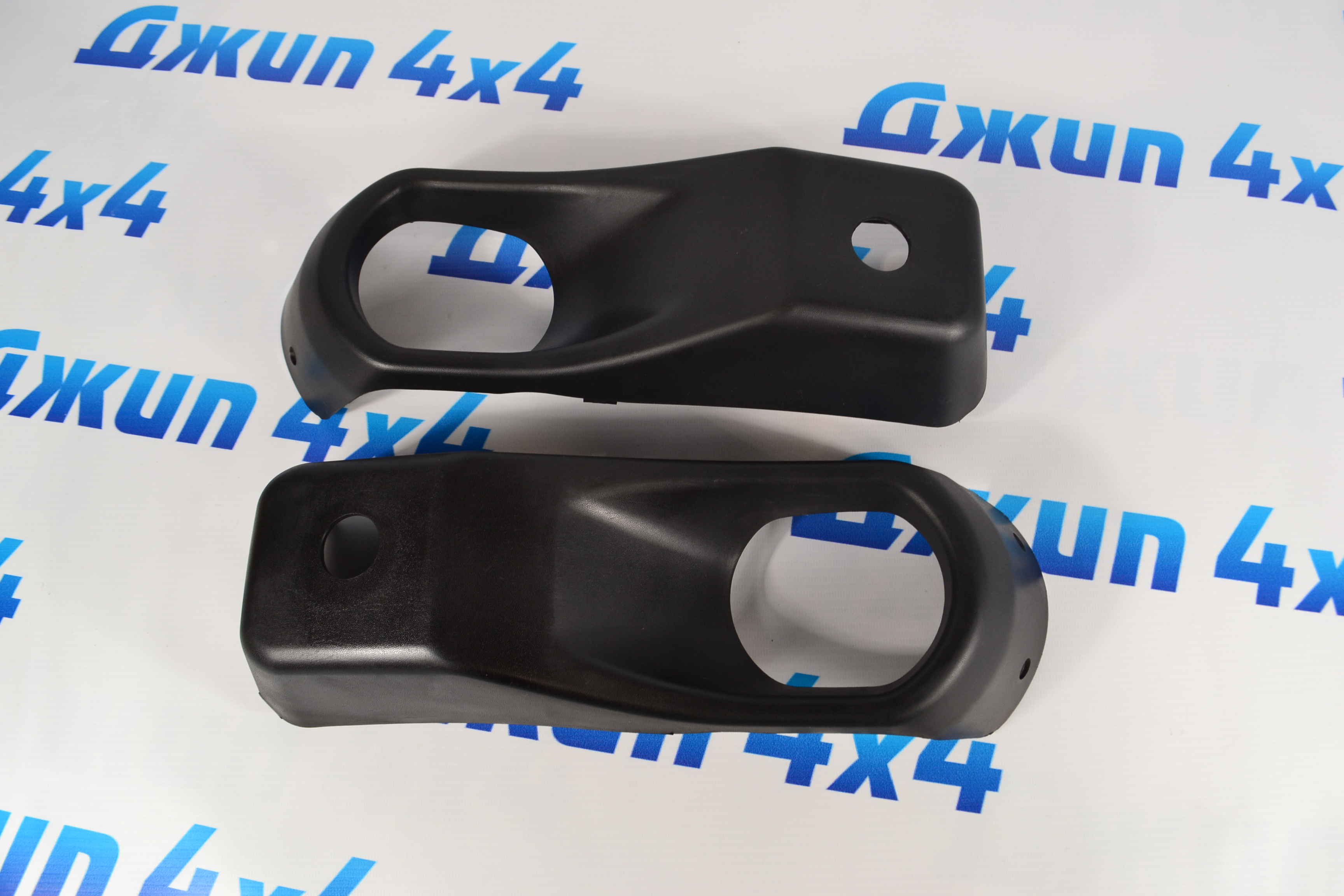 Накладка на противотуманные фары (комплект) Jeep Wrangler JL 68295559AA