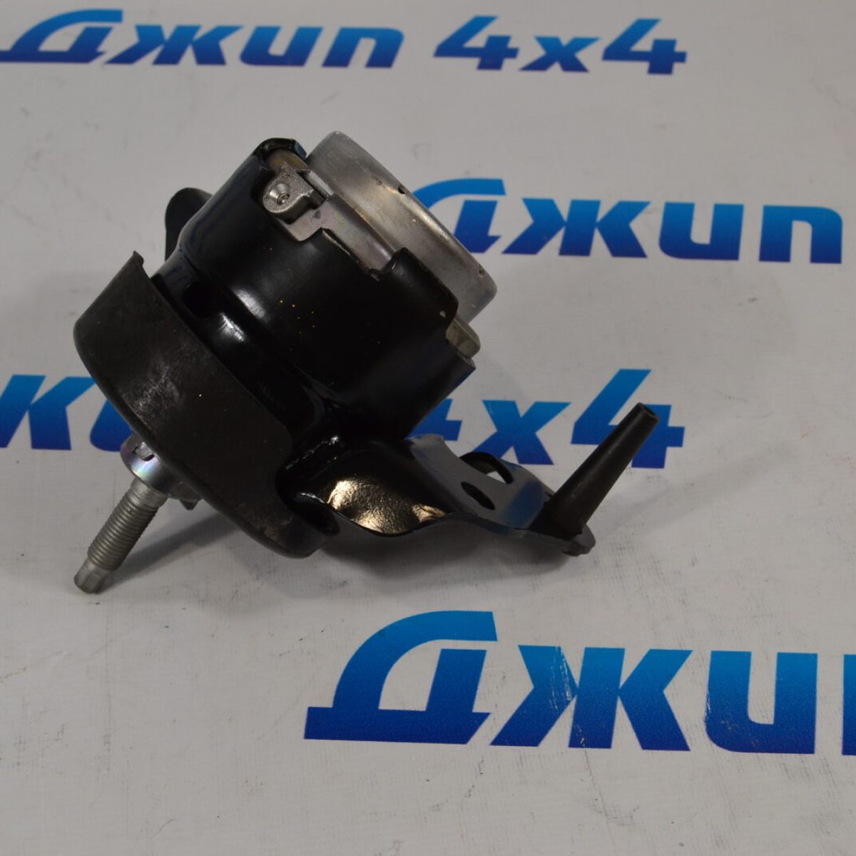 Опора двигателя Jeep Wrangler JL V2.0T (правая) 68271526AC