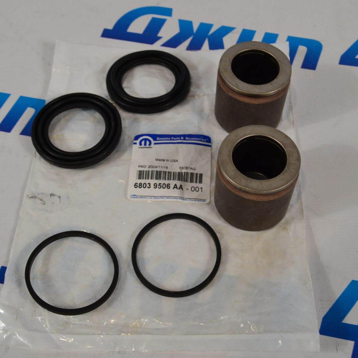 Поршень+манжеты переднего тормозного суппорта Dodge Ram 1500 DR/DS/Dodge Durango HB 68039506AA