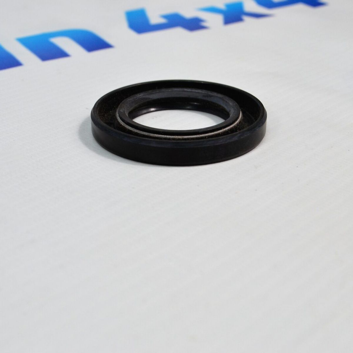 Сальник передней полуоси Chevrolet Blazer/GMC Jmmy 1983-1996 14039577