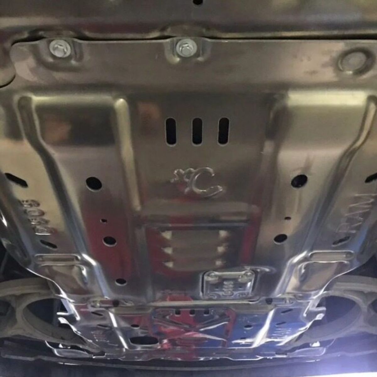 Защита днища Dodge Ram 1500 DT (алюминий,комплект) 68709208AA