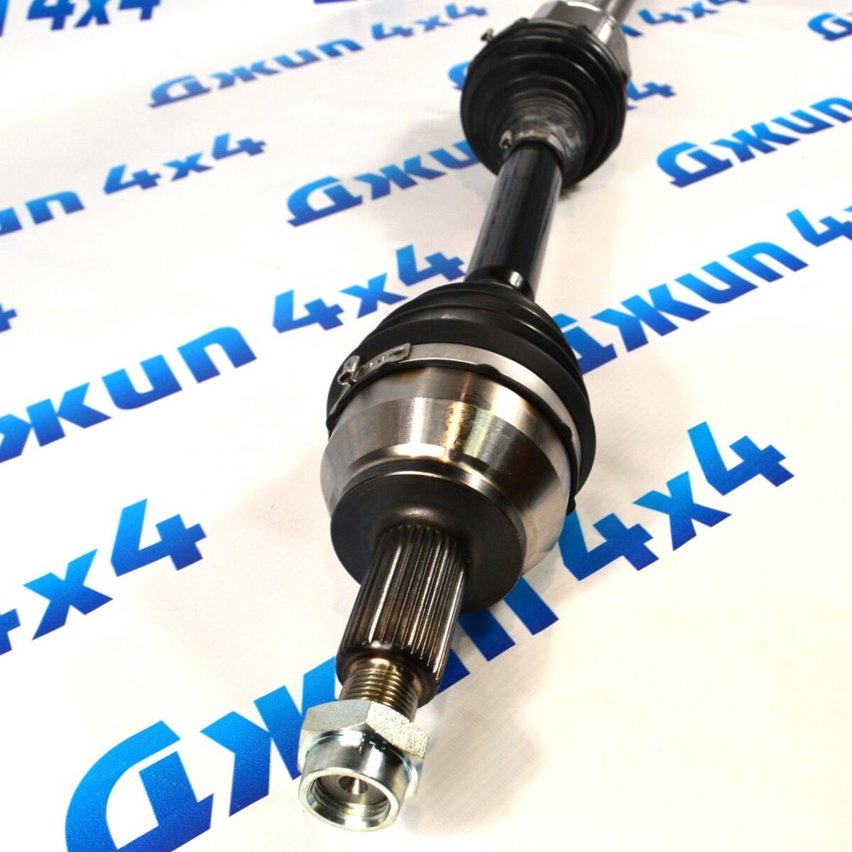 Привод передний Range Rover L405/Range Rover Sport L494/Land Rover Discovery L462 (правый) LR064635
