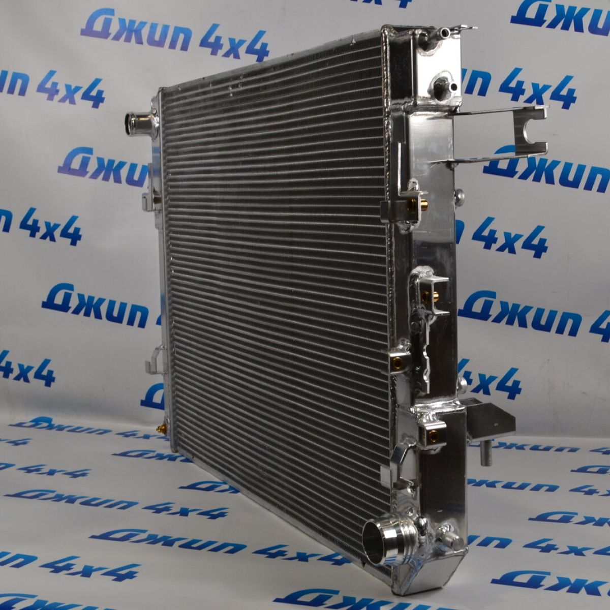 Радиатор охлаждения двигателя Dodge Ram TRX V6.2 Hemi (алюминиевый) 68430021AA
