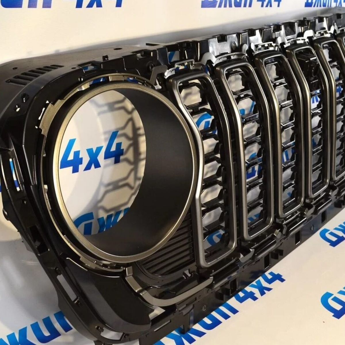 Решётка радиатора с местом под камеру Jeep Wrangler JL 68316767AC