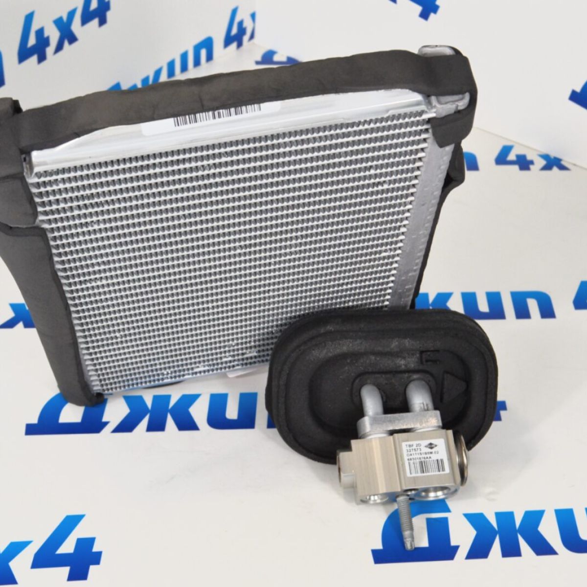 Испаритель кондиционера в комплекте с редукционным клапаном Jeep Wrangler JL/Jeep Gladiator JT 68301871AA