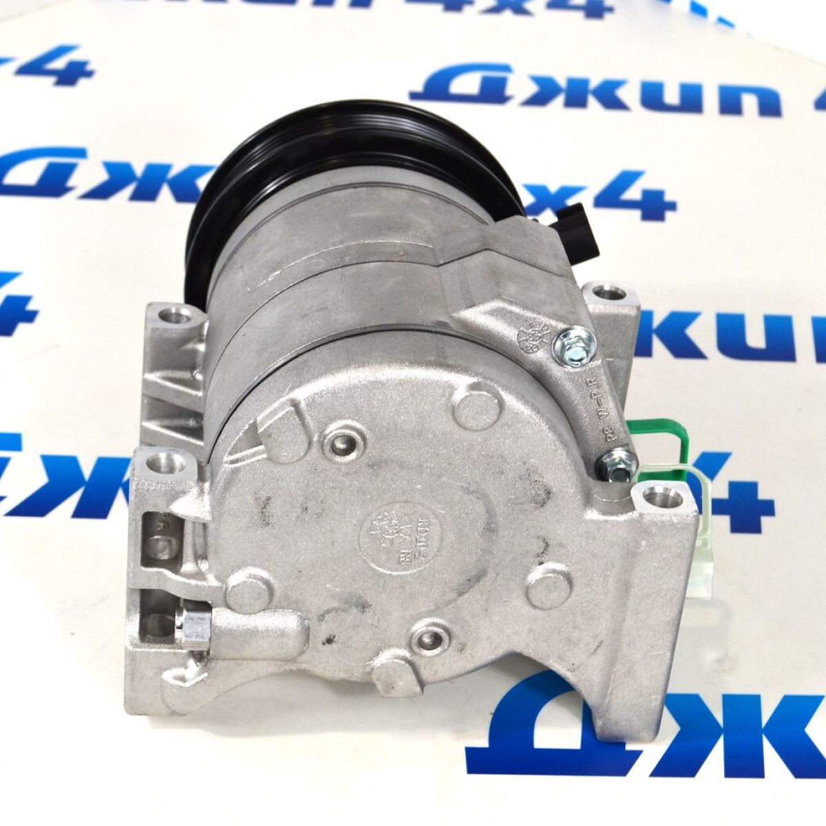 Компрессор кондиционера Jeep Grand Cherokee WK2 V3.0/3.6 Petrol 68251534AE