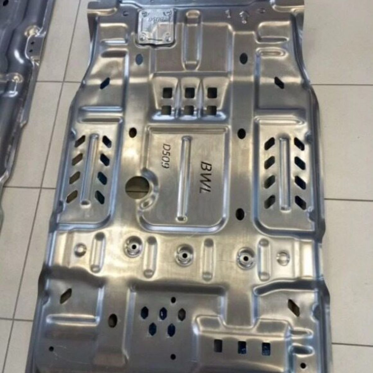 Защита днища Dodge Ram 1500 TRX (алюминий,комплект) 68709206AA