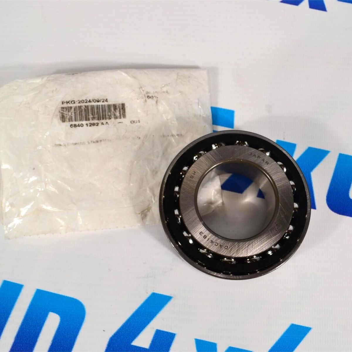 Подшипник хвостовика дифференциала Jeep Wrangler JL/Jeep Gladiator JT (внешний) 68401292AA