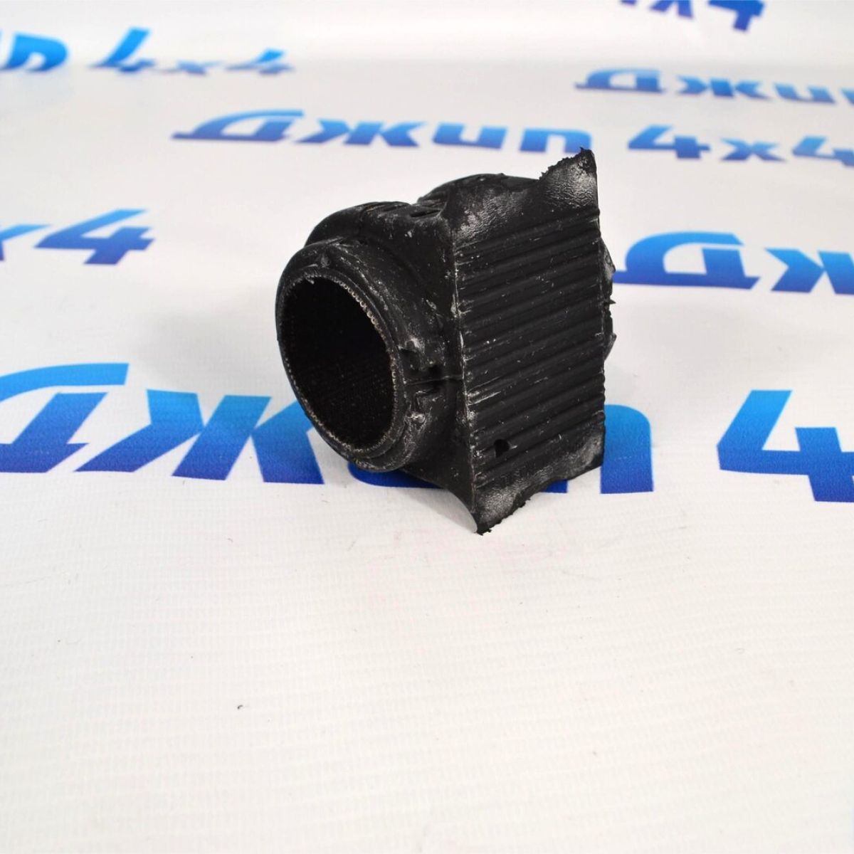 Втулка заднего стабилизатора Range Rover L405/Range Rover Sport L494 LR048462