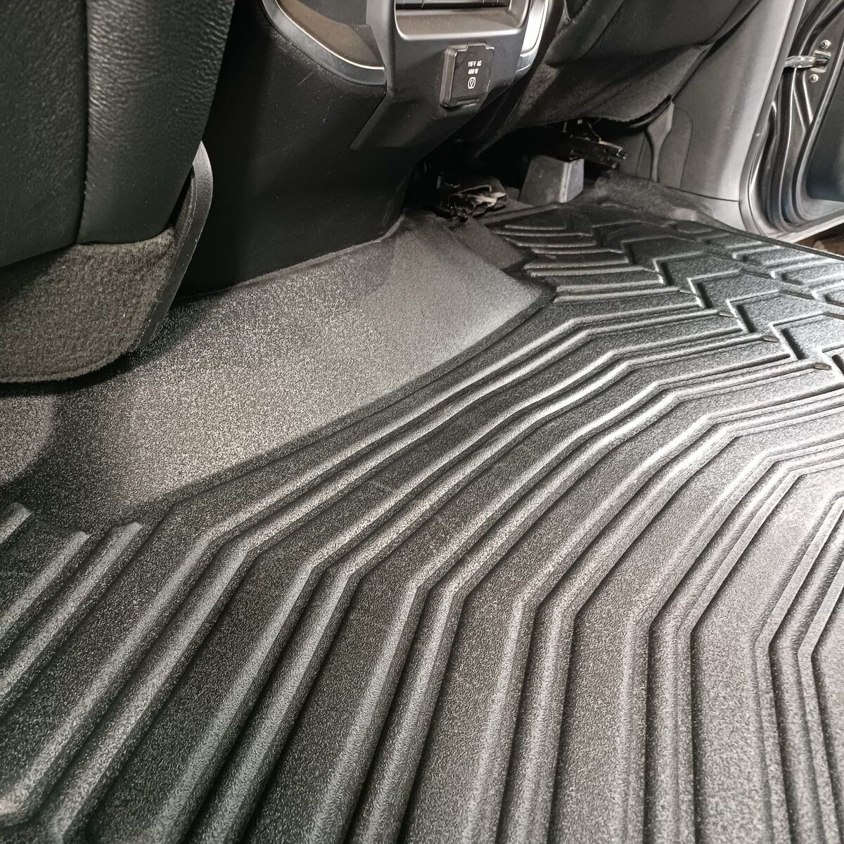 Ковры в салон Dodge Ram 1500 DT с органайзером под задним сиденьем (комплект) 82215422AD