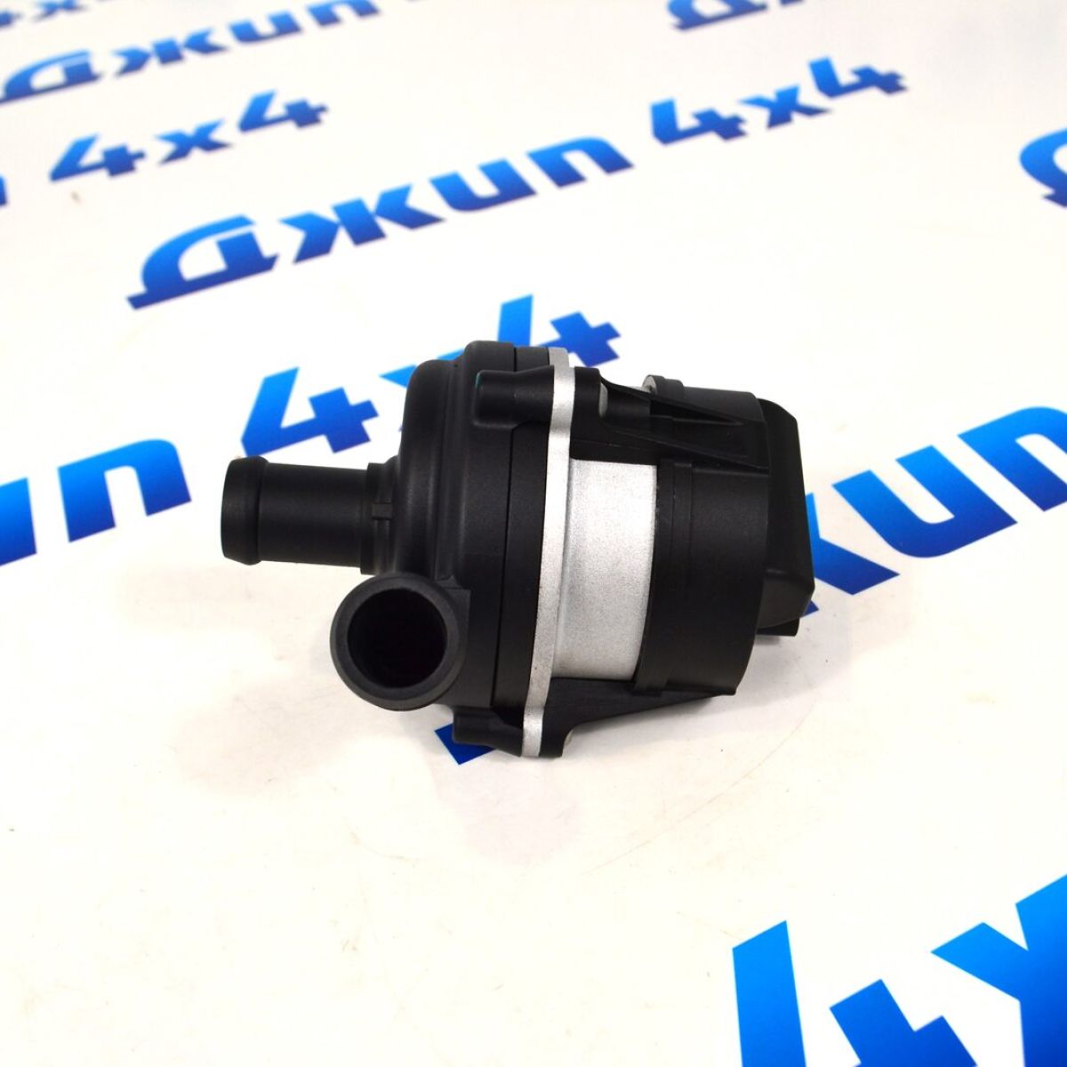 Помпа дополнительная Land Rover Defender/Land Rover Discovery/Range Rover/Range Rover Sport LR067228