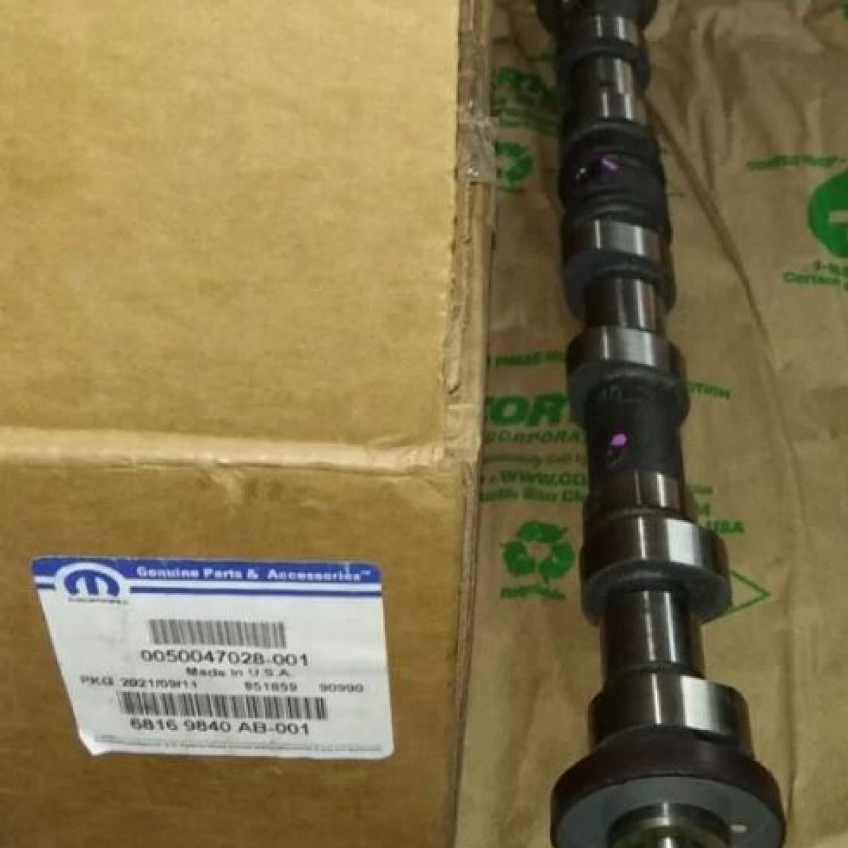 Распредвал впускной правой ГБЦ Jeep Grand Cherokee WK2 V3.0 Petrol 68169840AB