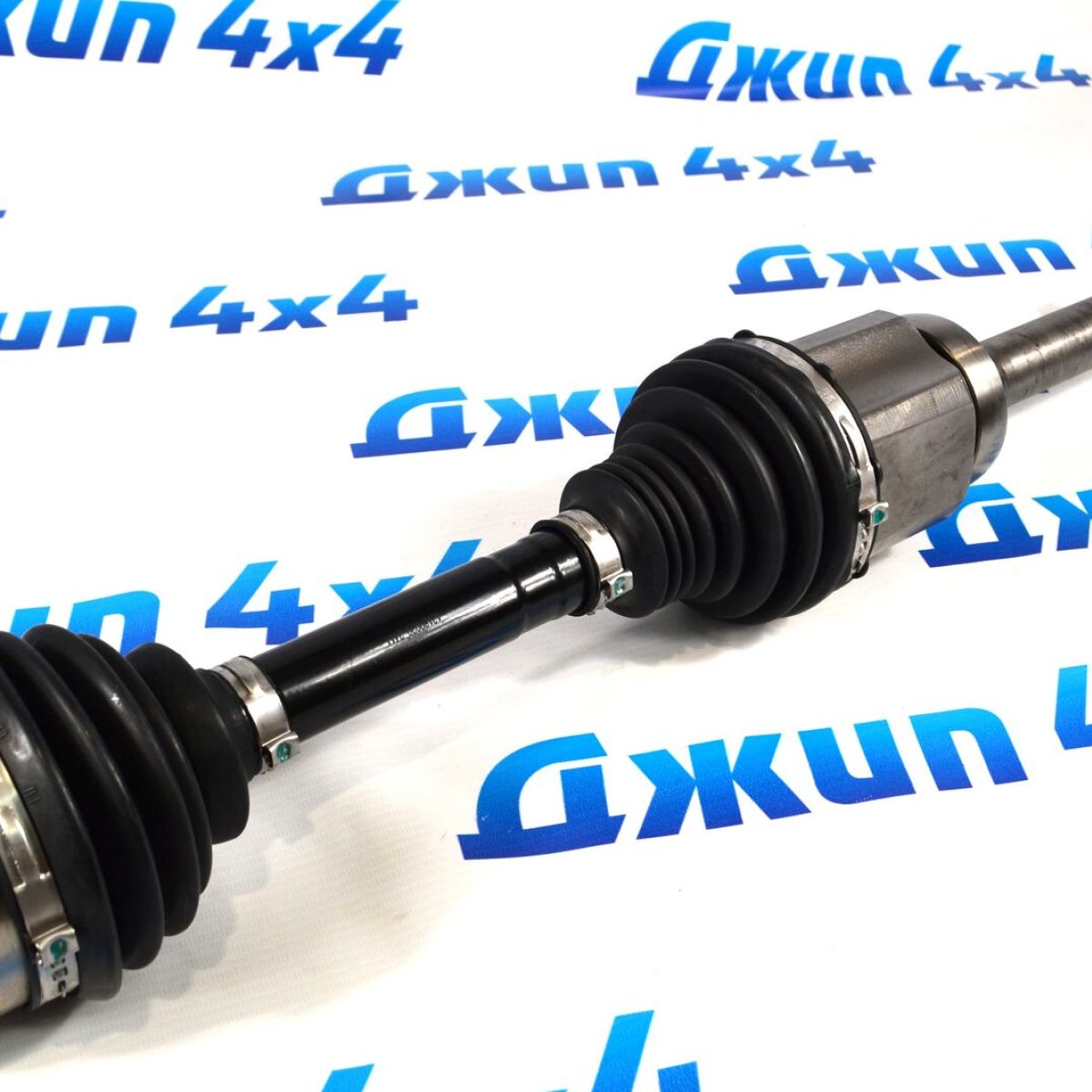 Привод передний Land Rover Discovery Sport L550/Range Rover Evoque L551 (правый) LR061598