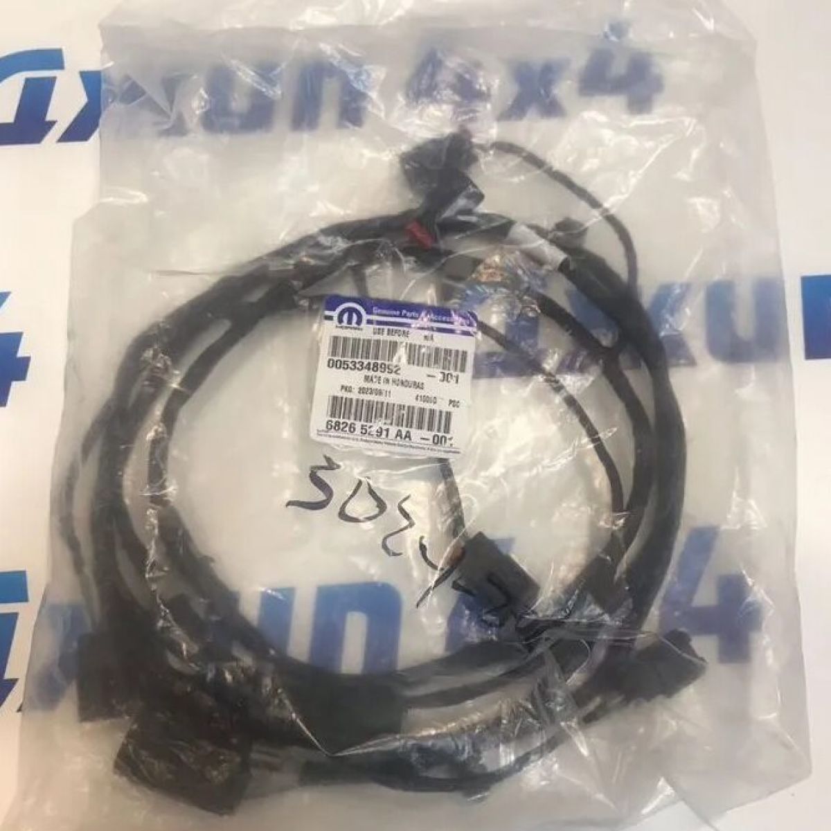 Проводка датчиков парковки переднего бампера Jeep Grand Cherokee WK2 68265291AA