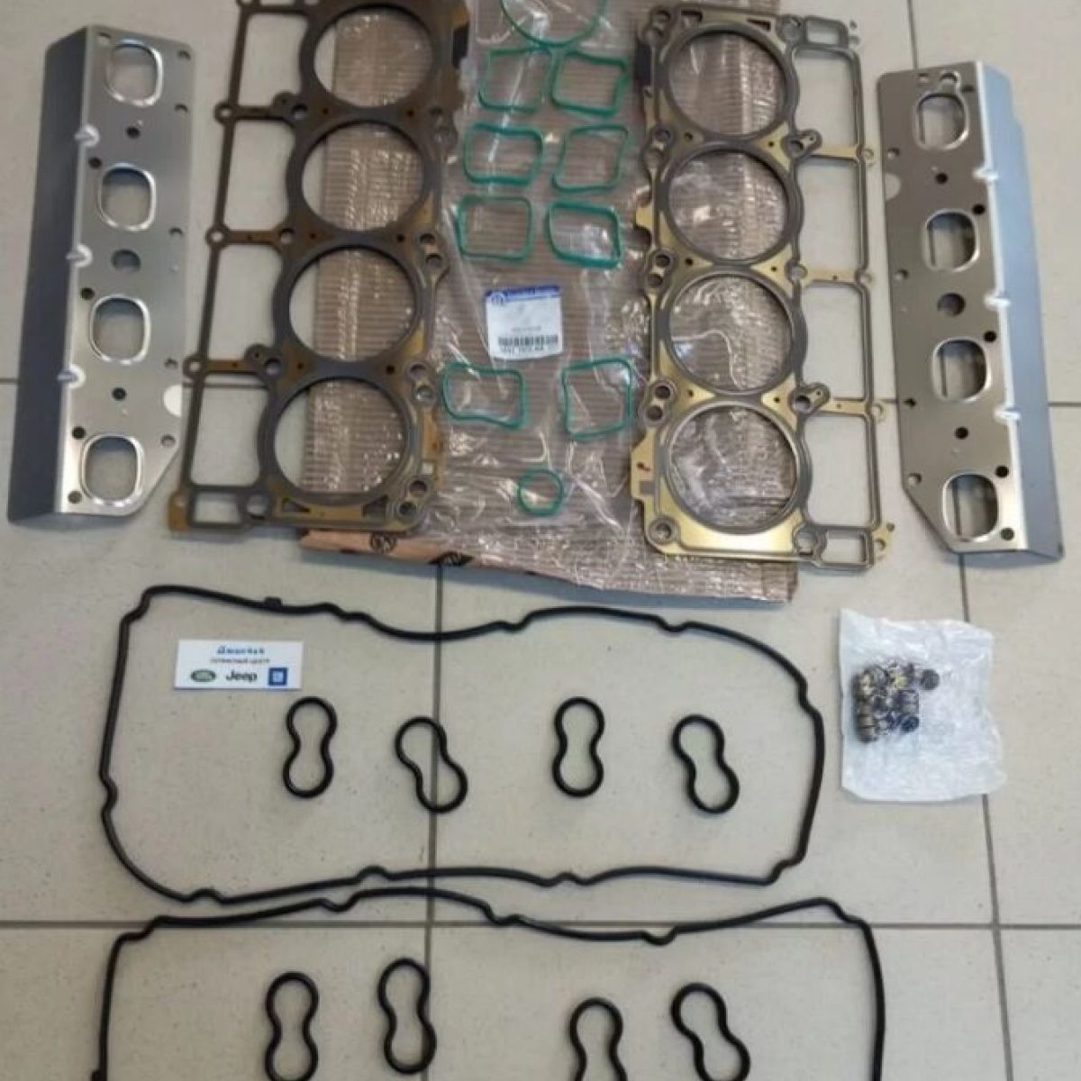 Комплект прокладок двигателя Dodge Ram 1500/Jeep Grand Cherokee WK2 V5.7 Hemi (верхний) 68417512AB
