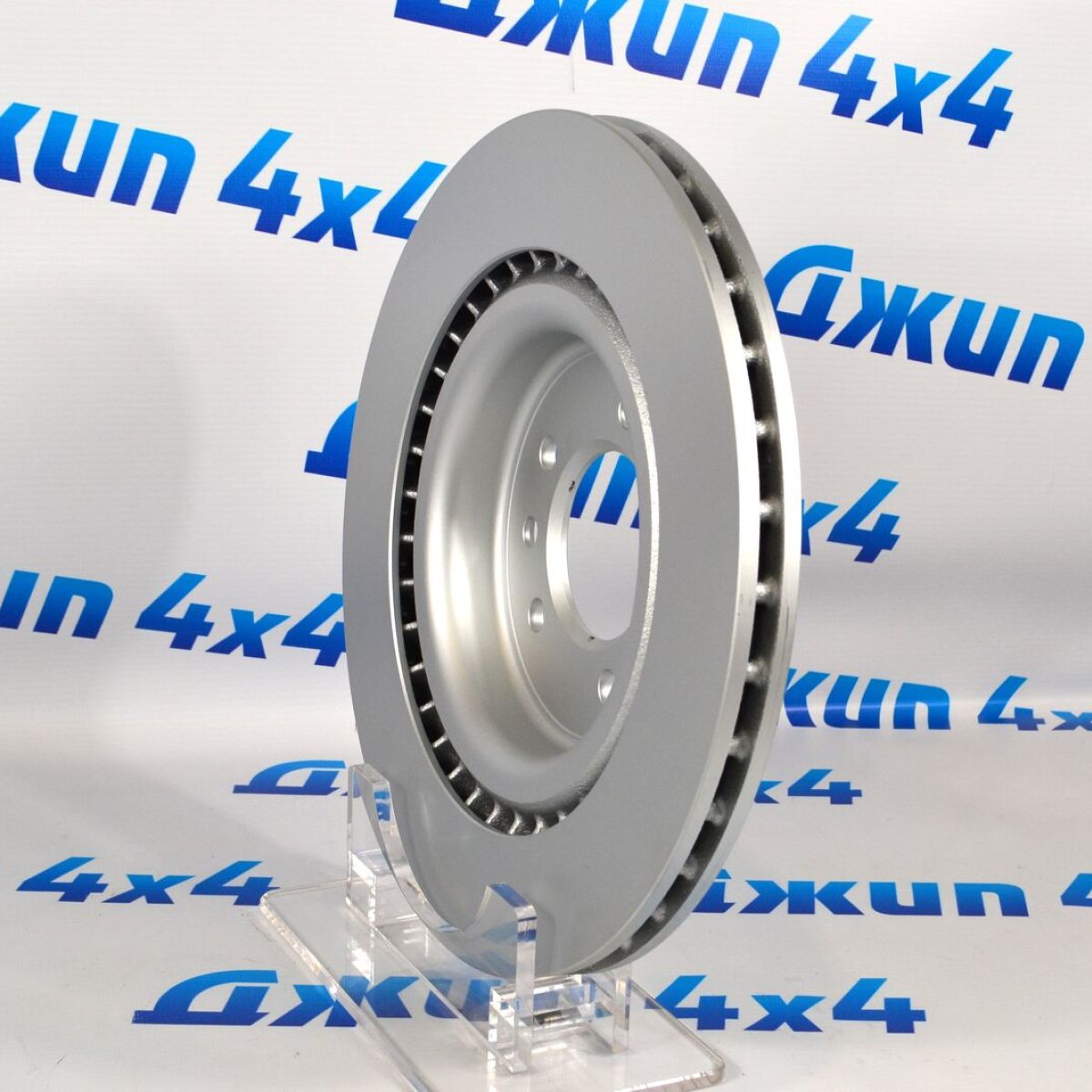 Диск тормозной задний Land Rover Discovery/Range Rover/Range Rover Sport L494 V3.0SC/5.0SC/3.0TD LR033302