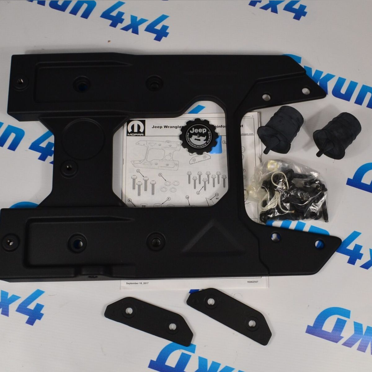 Кронштейн крепления запасного колеса Jeep Wrangler JL 82215356AB